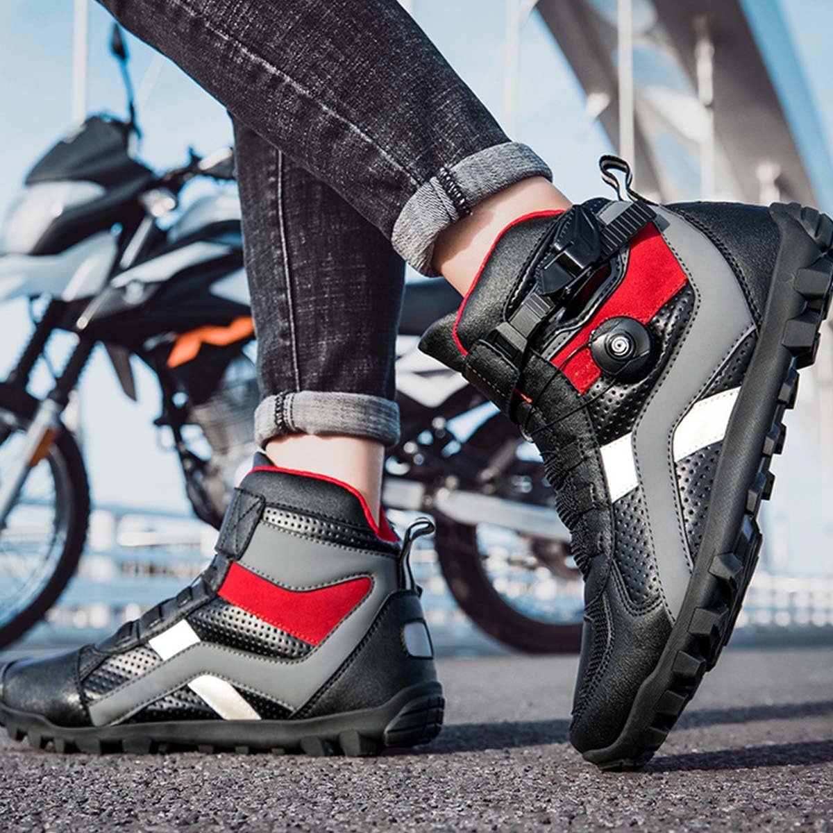 Zapatos de Moto para Hombre con Protectores Zapatos de Calle Motocicleta Reforzados, Cierre Rápido, Antideslizantes, Resistentes