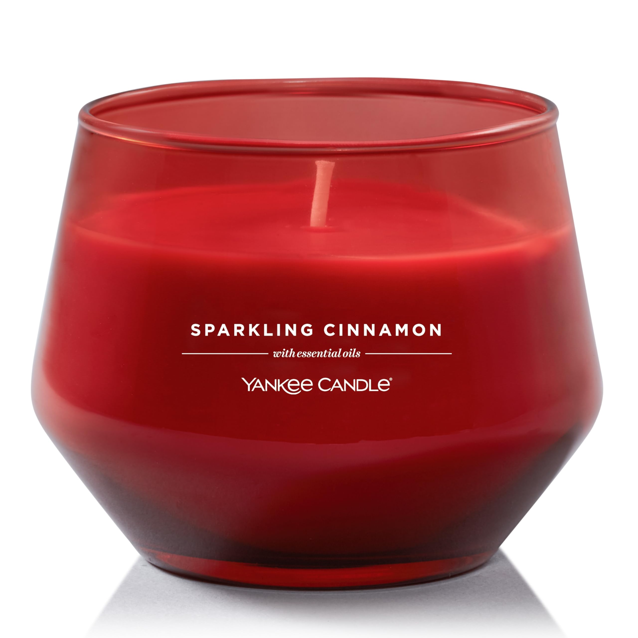 Yankee Candle Świeca zapachowa studyjna, błyszcząca świeca cynamonowa, długie świece: 35-50 godzin, stylowy projekt szklanego naczynia z czerwonym woskiem, prezenty dla kobiet, prezenty dla mamy,