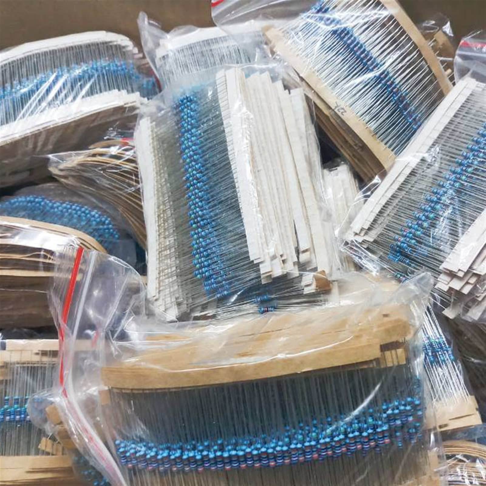 2000Pcs 100Values ​​1/4W 1Percent 1-1M Ohm Kit resistore a film metallico Assortimento Set