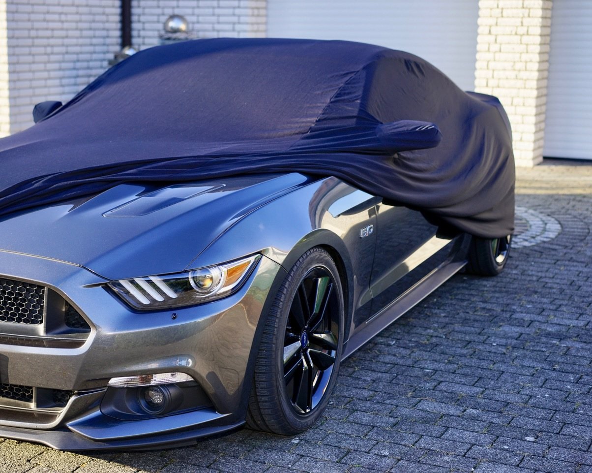 LEDmich Supersoft Stretch Indoor autoabdeckung Car Cover passend für Ford Mustang GT IV, V, VI Auto Schutzhülle Abdeckung Stoff Haube Schutz Hülle Tuch Abdeckung