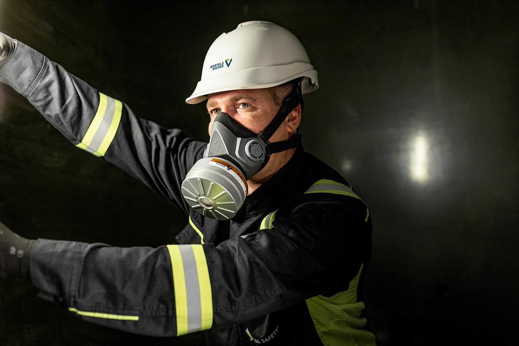 BartelsRieger Atemschutzmaske Halbmaske BariMask HF nach EN 140:1998 | Atemschutz-Halbmaske mit Rd40 Rundgewindeanschluss für Gas-, Partikel- & Kombinationsfilter, für Industrie, Handwerk & Bau