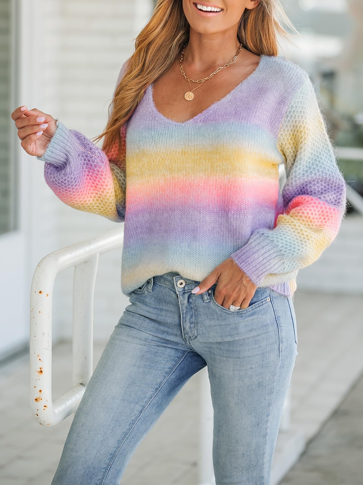CUPSHE Pull ombré arc-en-ciel à col en V et manches longues à rayures pour femme