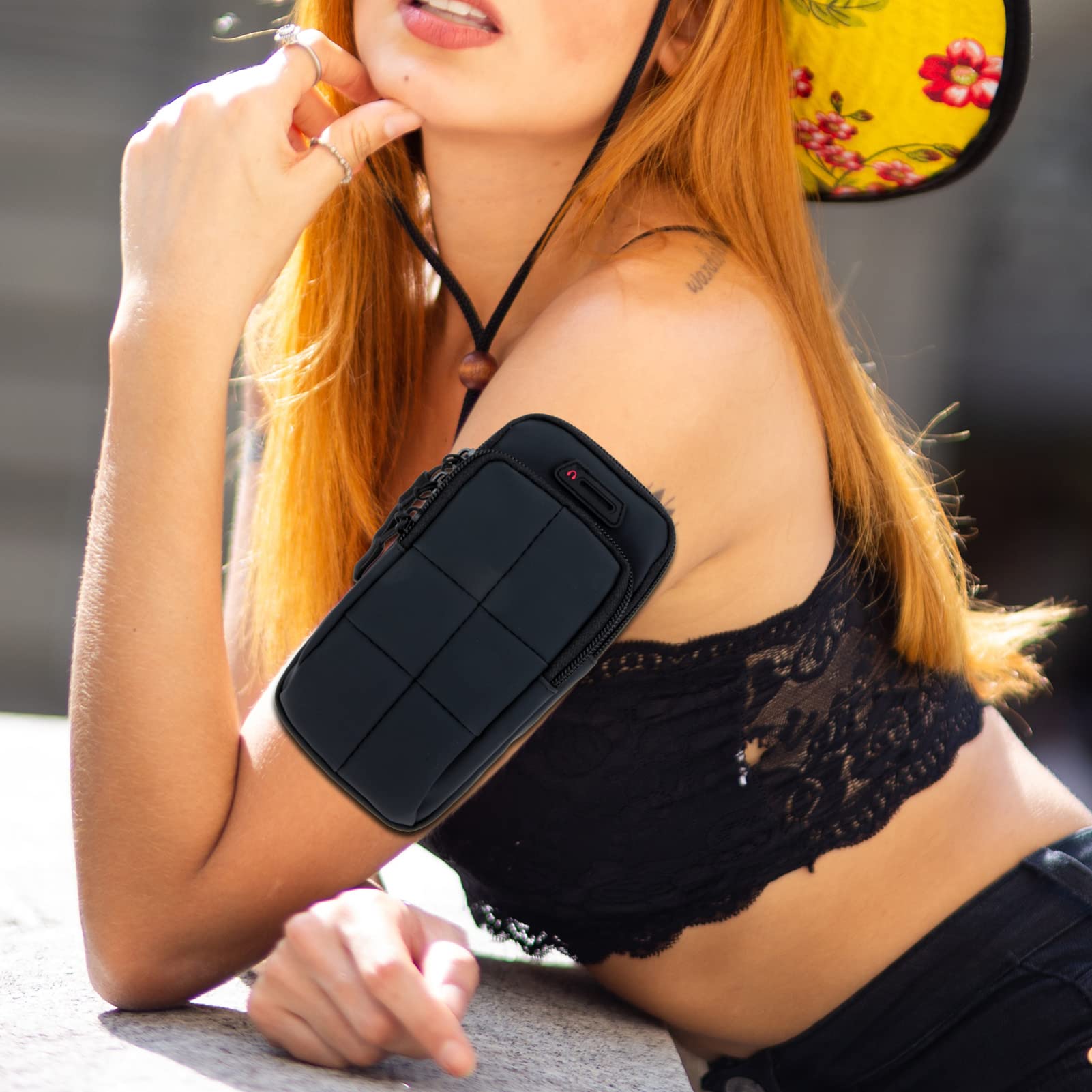 VILLCASE Running Armband Bag Cell Phone Arm Sleeve for Sports Jogging Biking and Fitness and Scratch Resistant Arm Pouch for Outdoor Activities