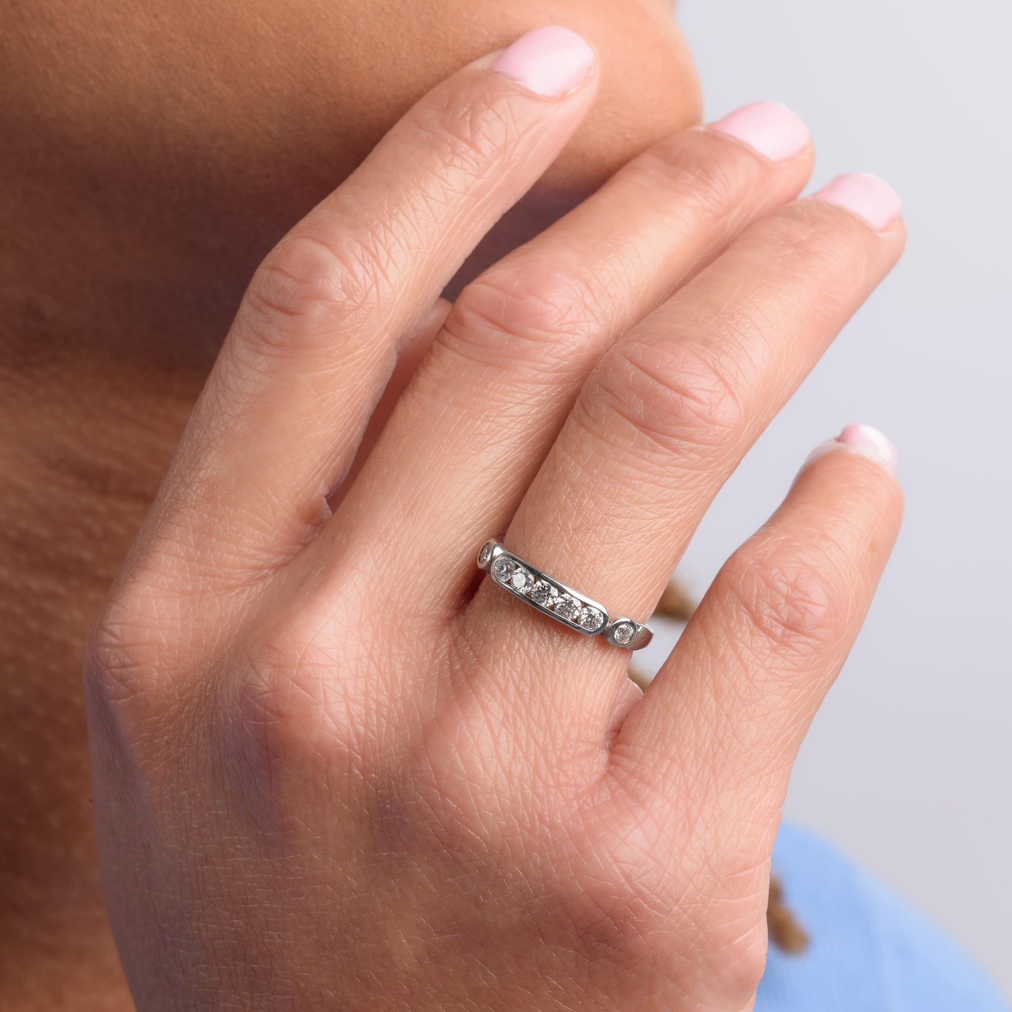 TJC Anillo de media eternidad de moissanita en plata 925 chapada en oro y platino, anillos de boda para mujer, regalo de joyería de siete piedras