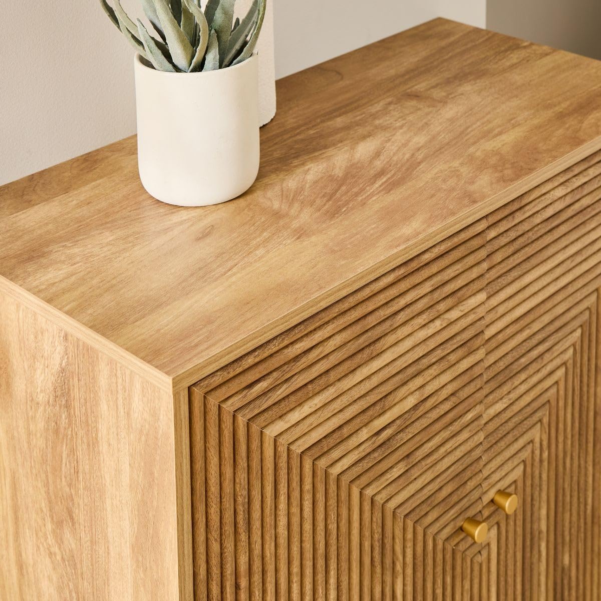 Calicosy Anrichte mit 2 Türen in L-Optik – goldene Knöpfe und Füße aus Holz, Eichendekor – Kollektion Eden – Aufbewahrungsmöbel – Wohnzimmer, Esszimmer – L 80 x T 39 x H 75 cm