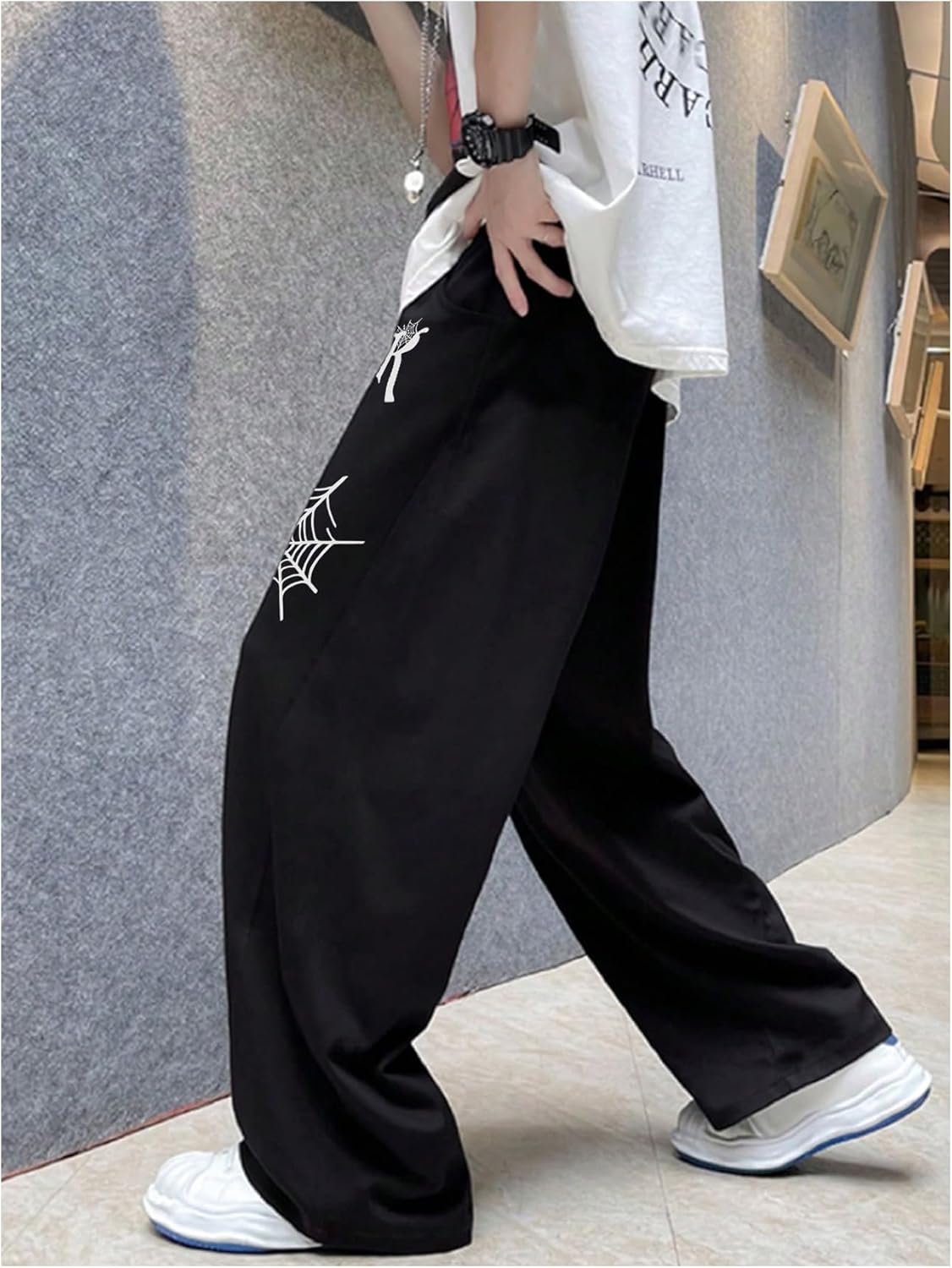 GORGLITTER Men's Y2K Graphic Baggy Sweatpants Drawstring Waist Wide Leg Jogger Pants Streetwear with Pockets - Image 2