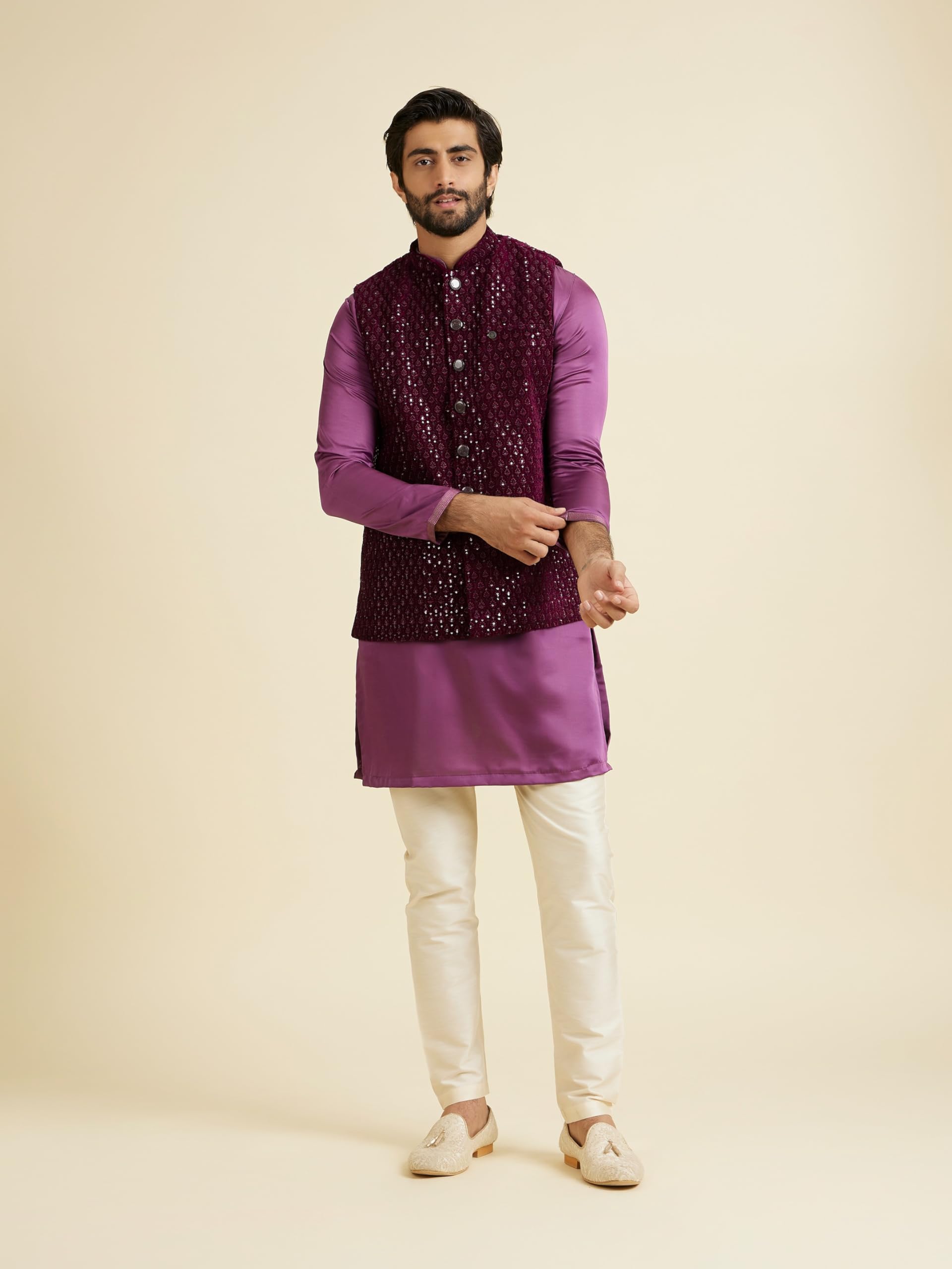 Manyavar Men's Velvet Sequinned Nehru Jacket(Wine,XL)