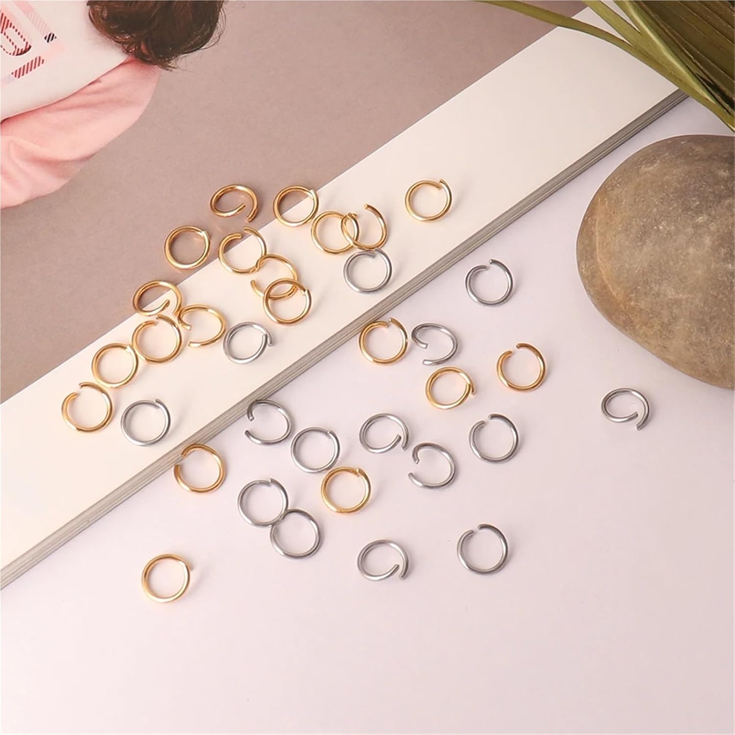 200 Pcs Stainless Steel Jump Rings, Open Split for Jewelry Making