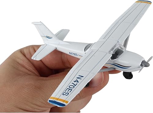 Miniatura 4 de Runway24 RW065 Cessna 172 2000 Skyhawk blanco azul escala 187 fundido a presión con pasarela