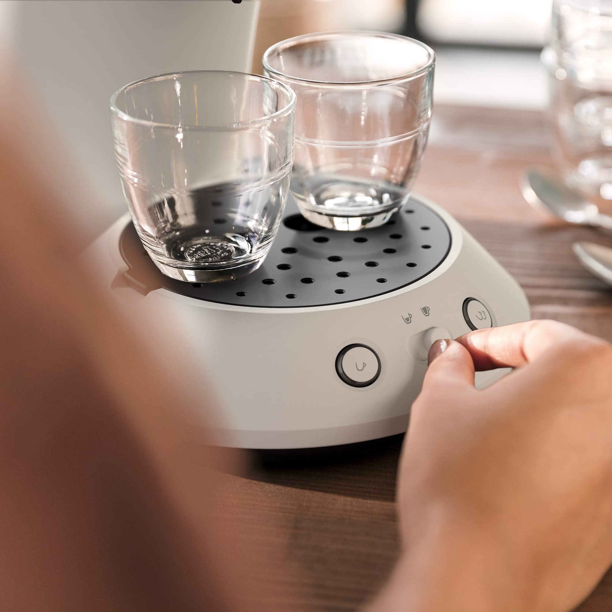 Philips Senseo Original Plus CSA210/10 Machine à café à dosettes (sélection de la puissance du café, technologie Coffee Boost, en plastique recyclé) Blanc
