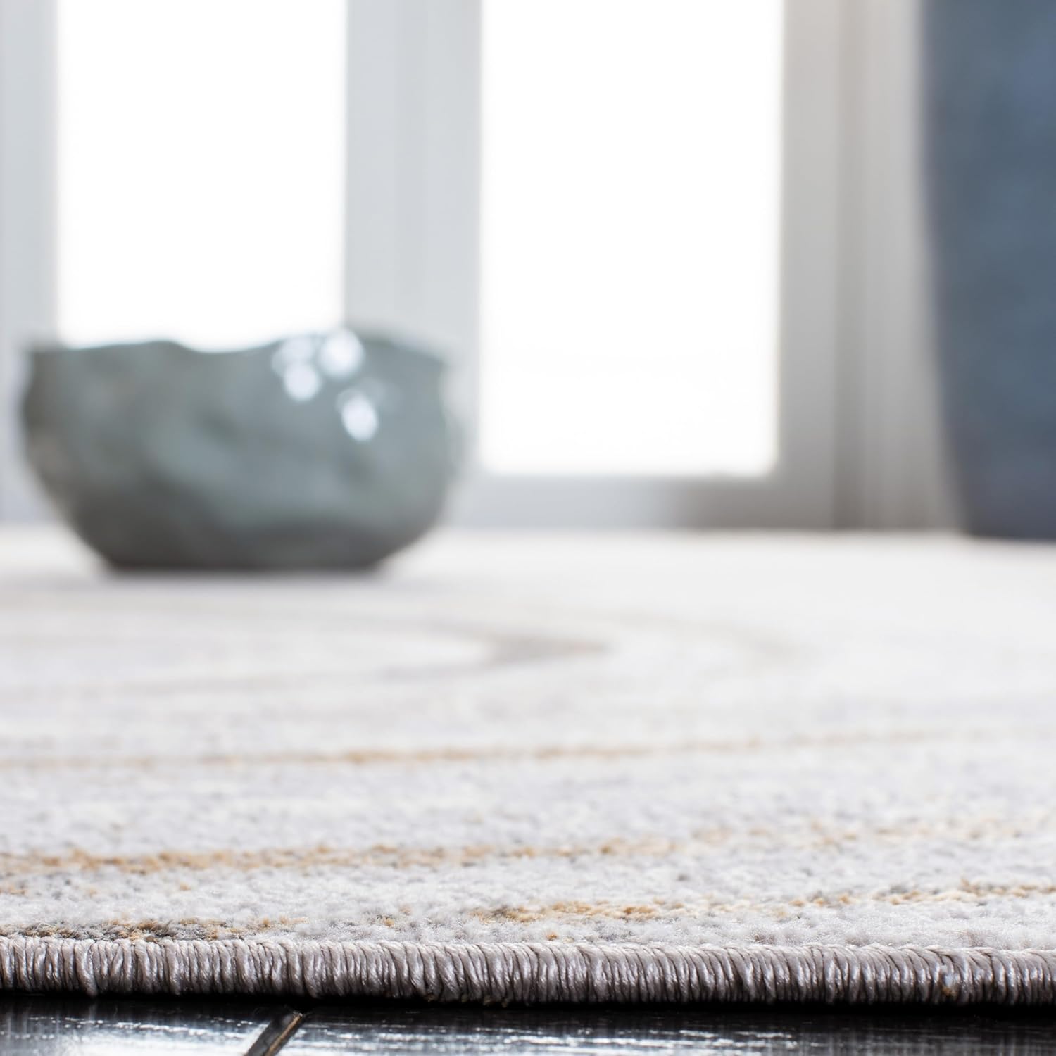 Grey and Gold Abstract Synthetic Area Rug, 5'5" x 7'7"