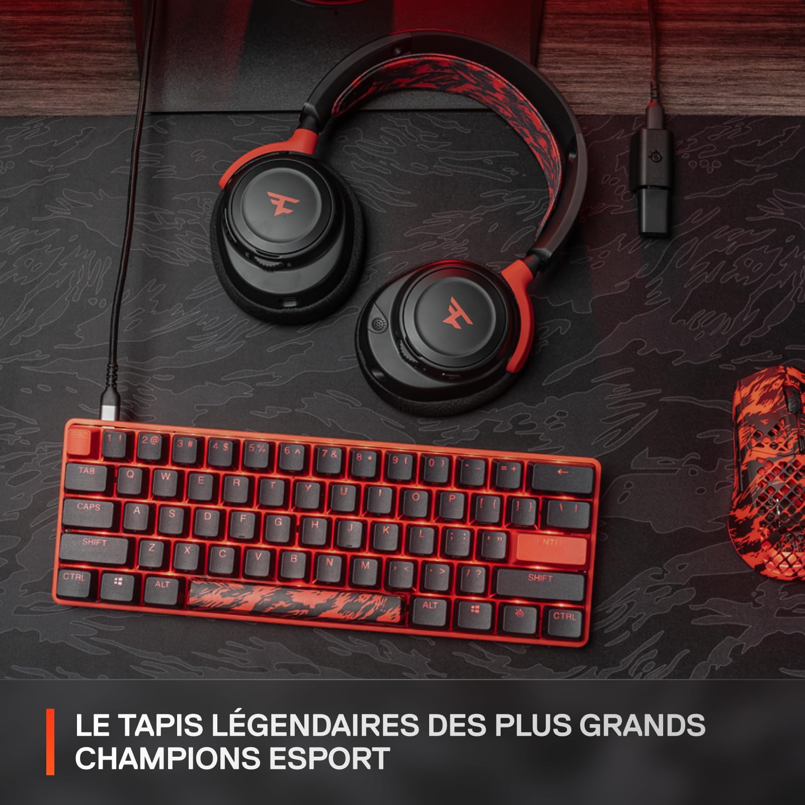 SteelSeries QcK XXL Tapis Gaming - Édition Faze Clan – Tissu épais – Large Couverture du Bureau – Optimisé pour Les capteurs Gaming