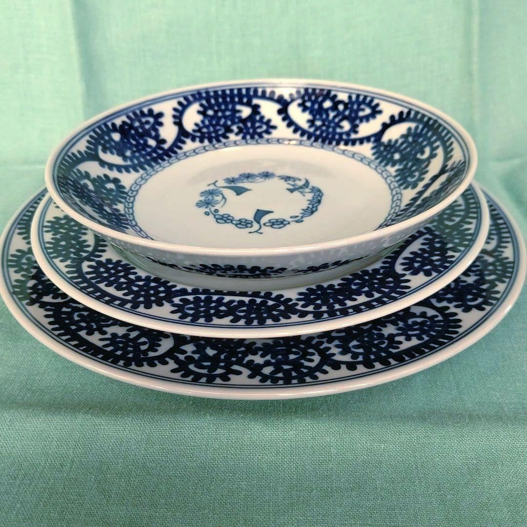鍋島燒 伊万里 太一郎窯 藍色 蛸唐草大皿・中皿・深皿 × 3