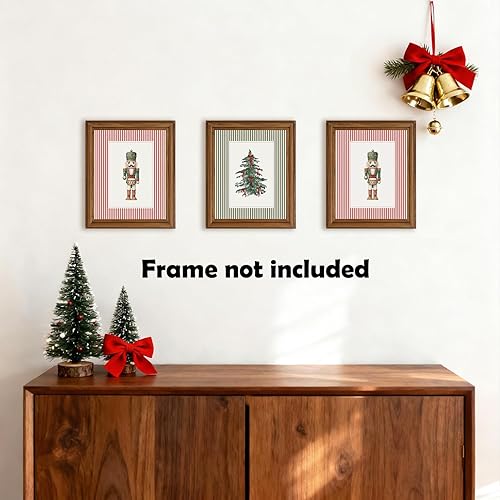 Miniatura 5 de XWELLDAN Juego de 3 cuadros retro con diseño de cascanueces y árbol de Navidad, diseño de rayas, 8 x 10 pulgadas, sin marco Navidad rojo y