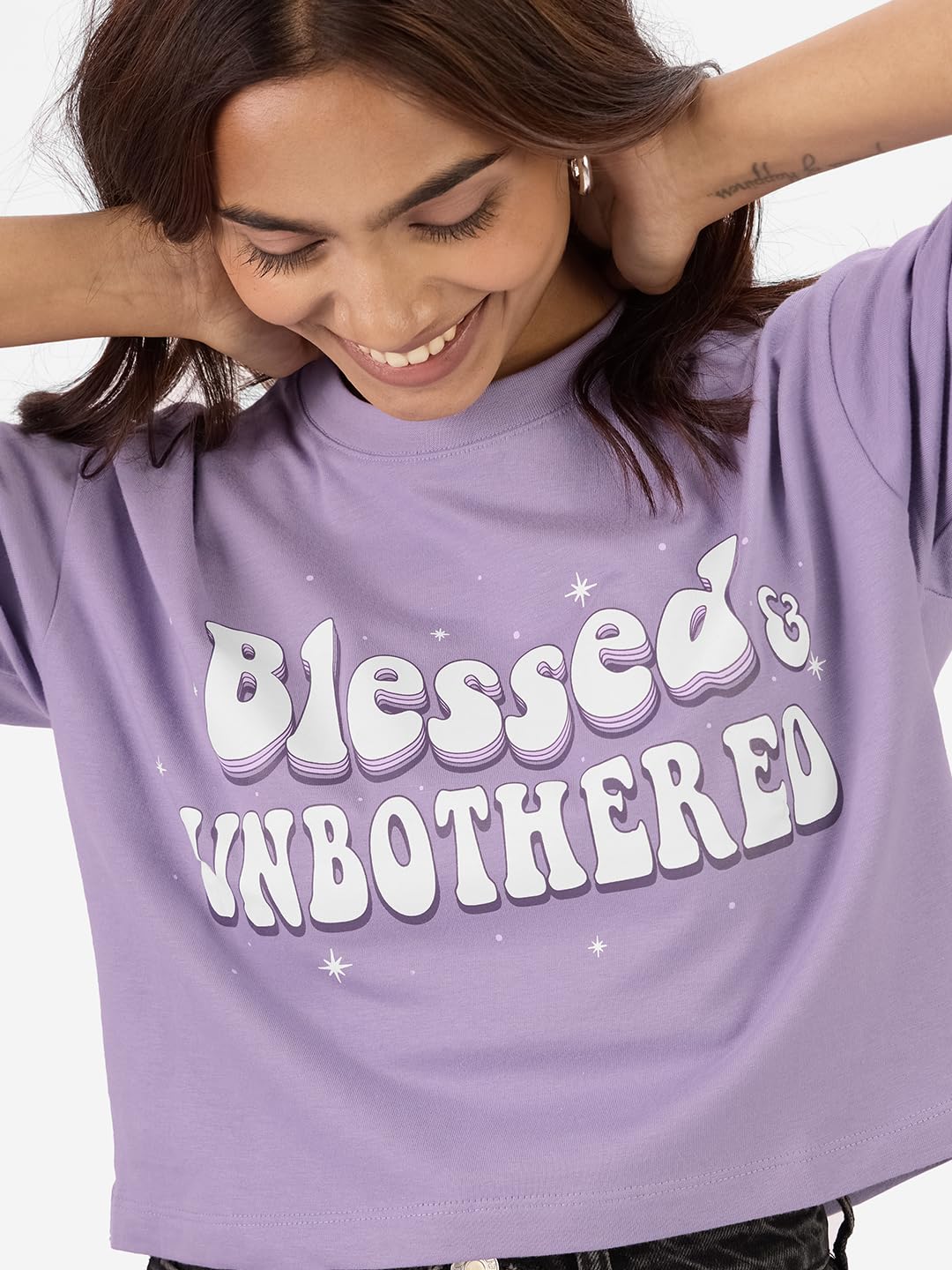 The Souled Store Blessed and Unbothered - Camisetas de manga corta para mujeres y niñas, cuello redondo, estampado gráfico morado, de algodón, de gran tamaño