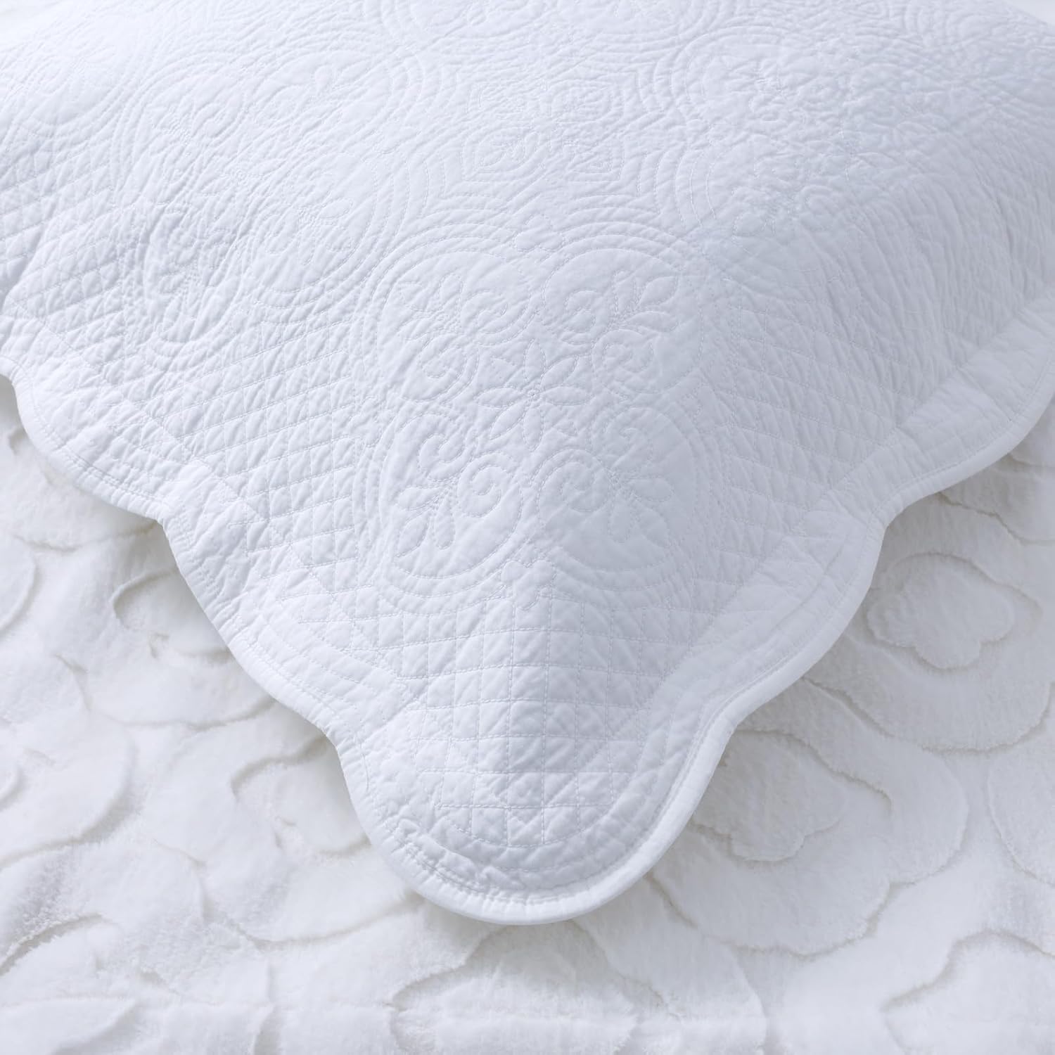 YINFUNG White Quilted Euro Sham European Pillow Covers Cotton Medallion Damask Set of 2 Scalloped Embroidered Floral Square Pillowcases Embossed Matelasse Victorian Vintage Textured Decorative 26×26 - Image 5