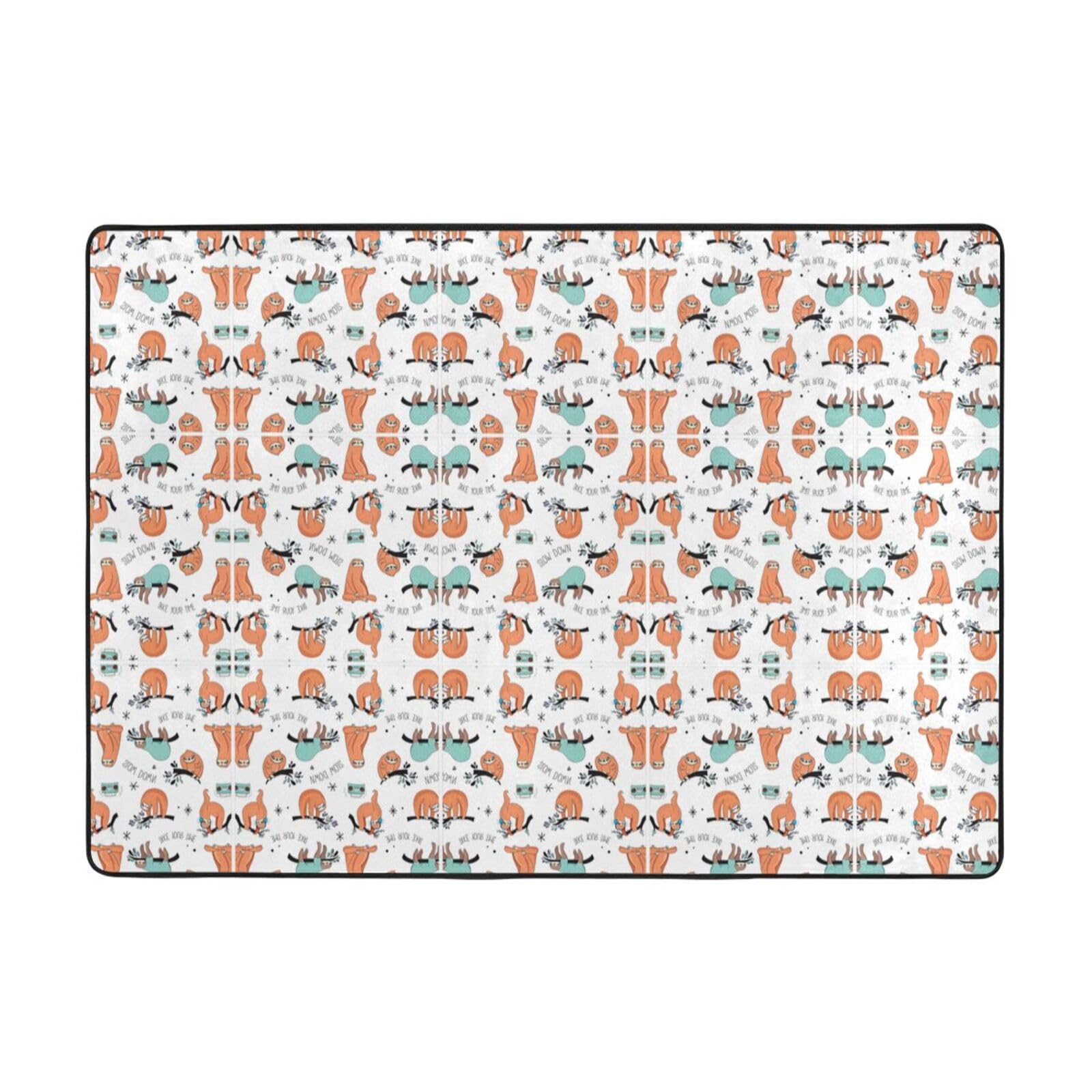 Tapis paresseux marron sous table basse pour salon chaleureux