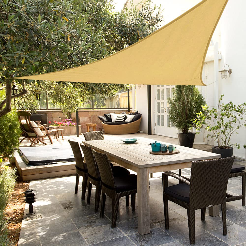 AKTIVE Voile d'Ombrage Triangulaire Beige 500 X 500 X 500 cm pour Jardin ou Terrasse, Polyester 160 g, M², Protection Solaire Durable pour l'Extérieur, Cordes de Fixation Incluses