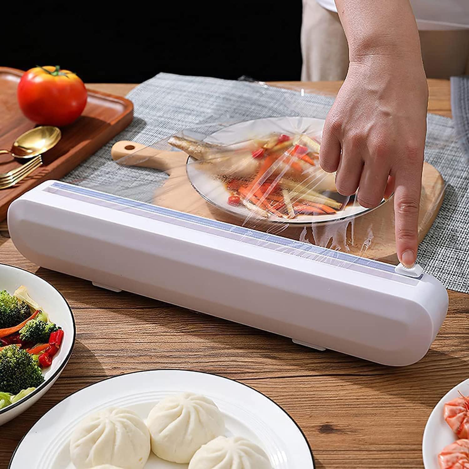 Reusable Cling Film Dispenser Suction Cup Type Cling Film Cutter Household Divider Adjustable Storage Cutting Box Kitchen Supplies Tools Cling Cutting Box Plastic Film Wrap Cling Dispenser Handheld