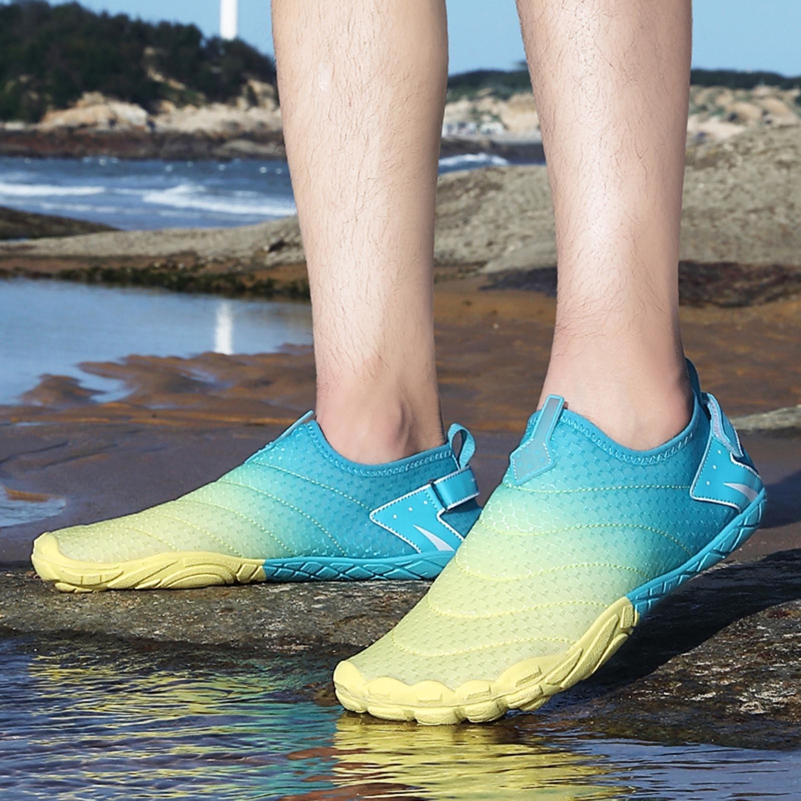 Zapatos de agua genéricos para parejas, zapatos de playa al aire libre de río, natación transpirables antideslizantes para hombres y mujeres y deporte para hombres
