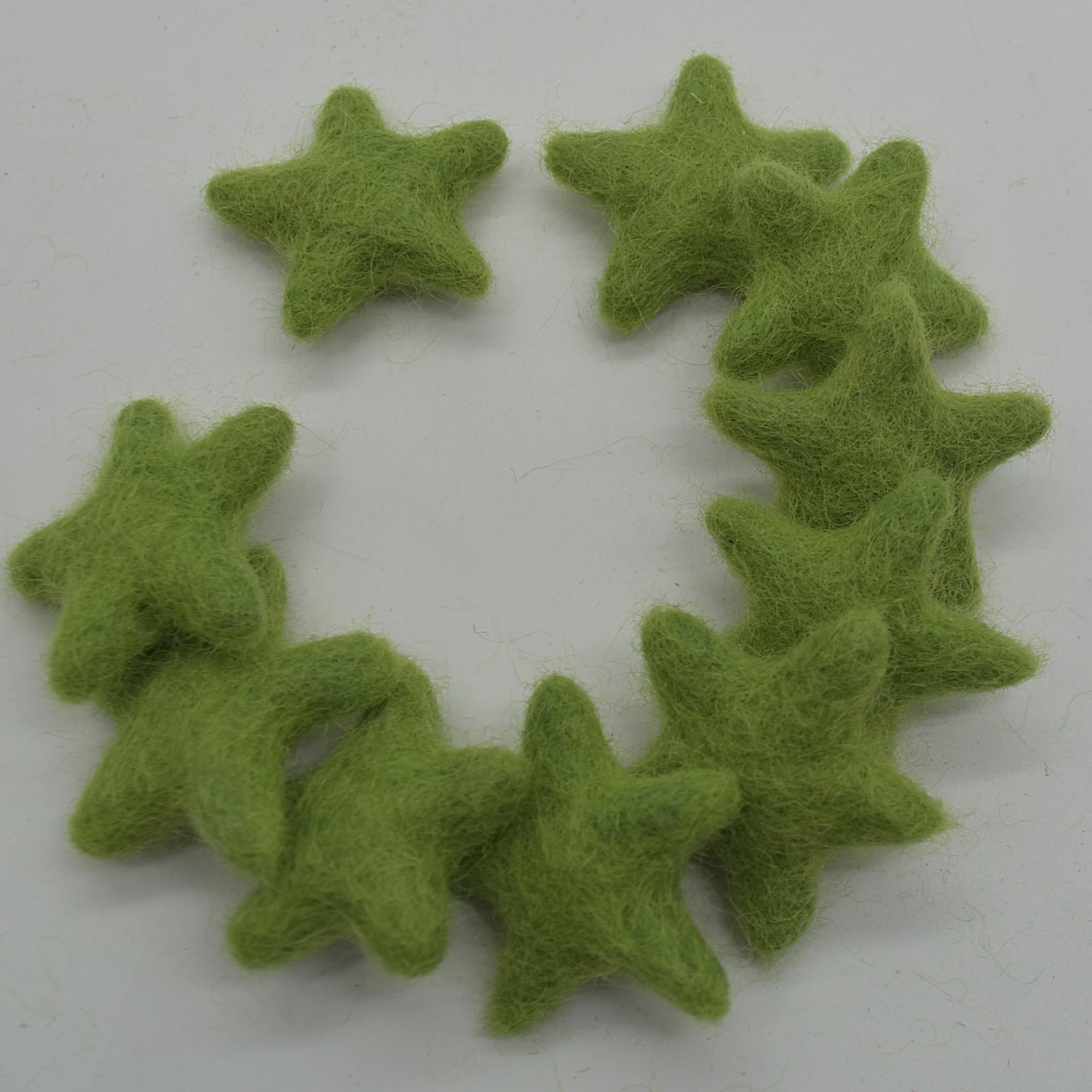 100% Wool Felt Stars - 3cm - 10 Felt Stars - Light Asparagus Green โ image 1