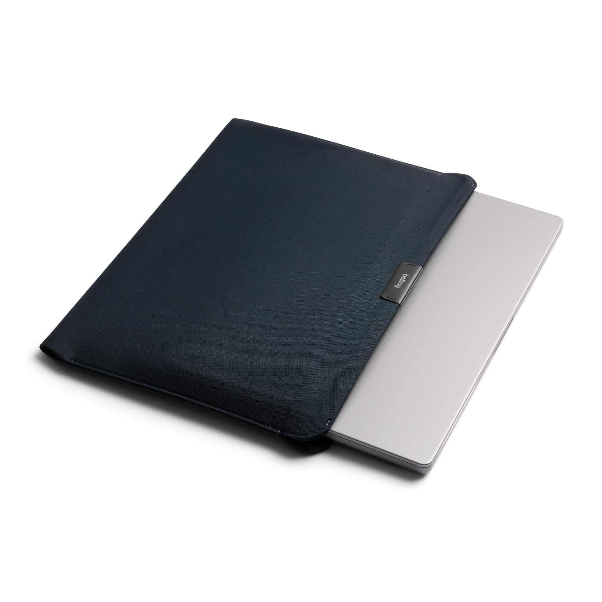 Bellroy Laptop Sleeve, Funda Protectora 16 Pulgadas para MacBook - Nightsky | Funda protectora slim con cierre magnético para portátil de 16 pulgadas o MacBook
