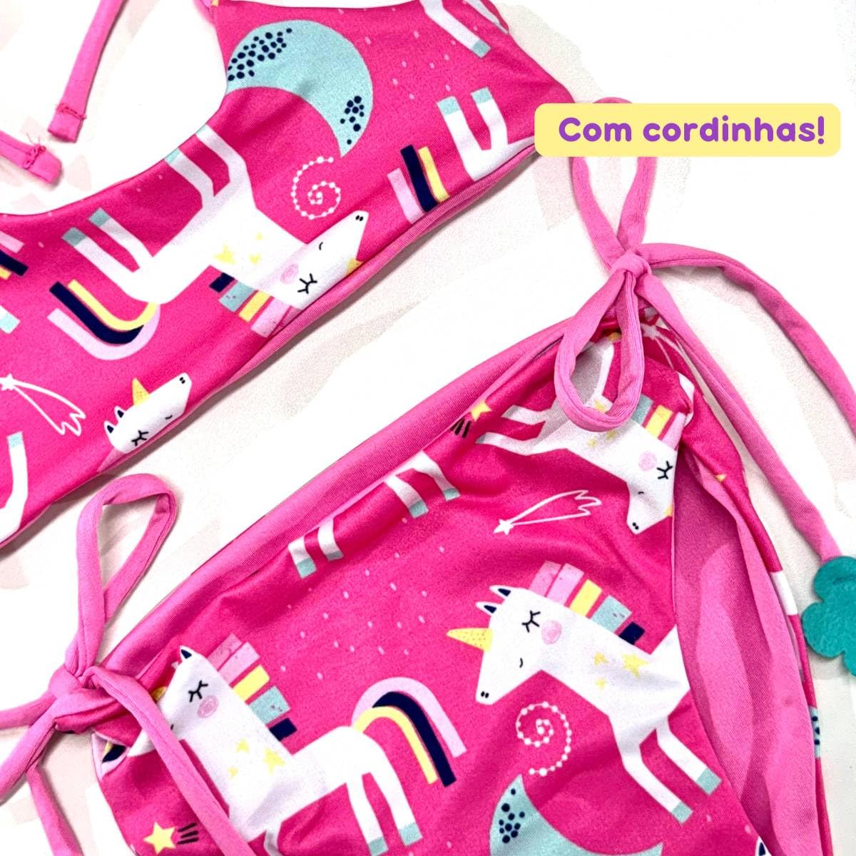 Biquíni Dupla Face Infantil Menina Praia Piscina Lacinho em promoção! Veja a oferta e mais achadinhos de Moda praia infantil 5 Hoje é o melhor dia para comprar Biquíni Dupla Face Infantil Menina Praia Piscina Lacinho com aquele preço maroto! Promoção! Aproveite a oferta! 5