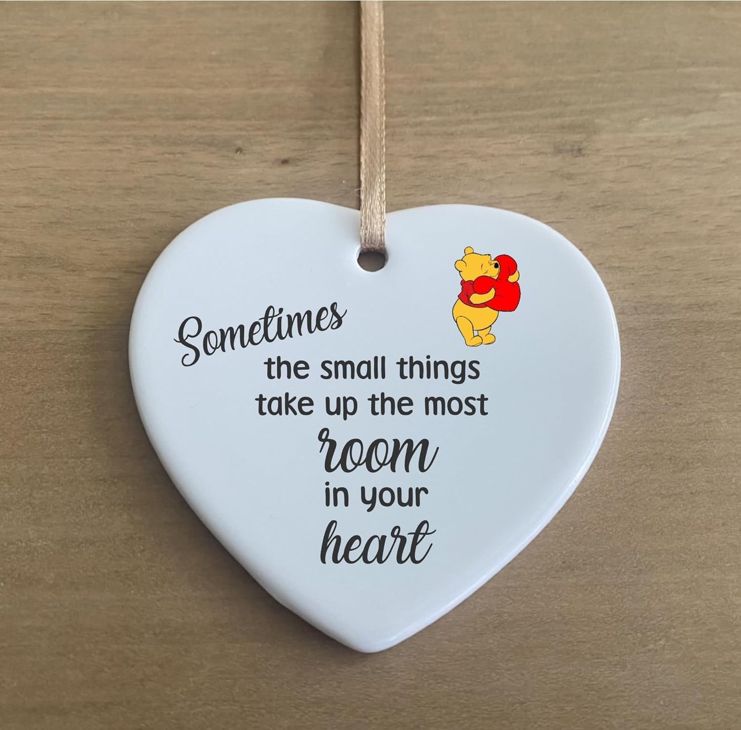 Walt Disney HTC142 - Placa de Madera, diseño de Winnie The Pooh
