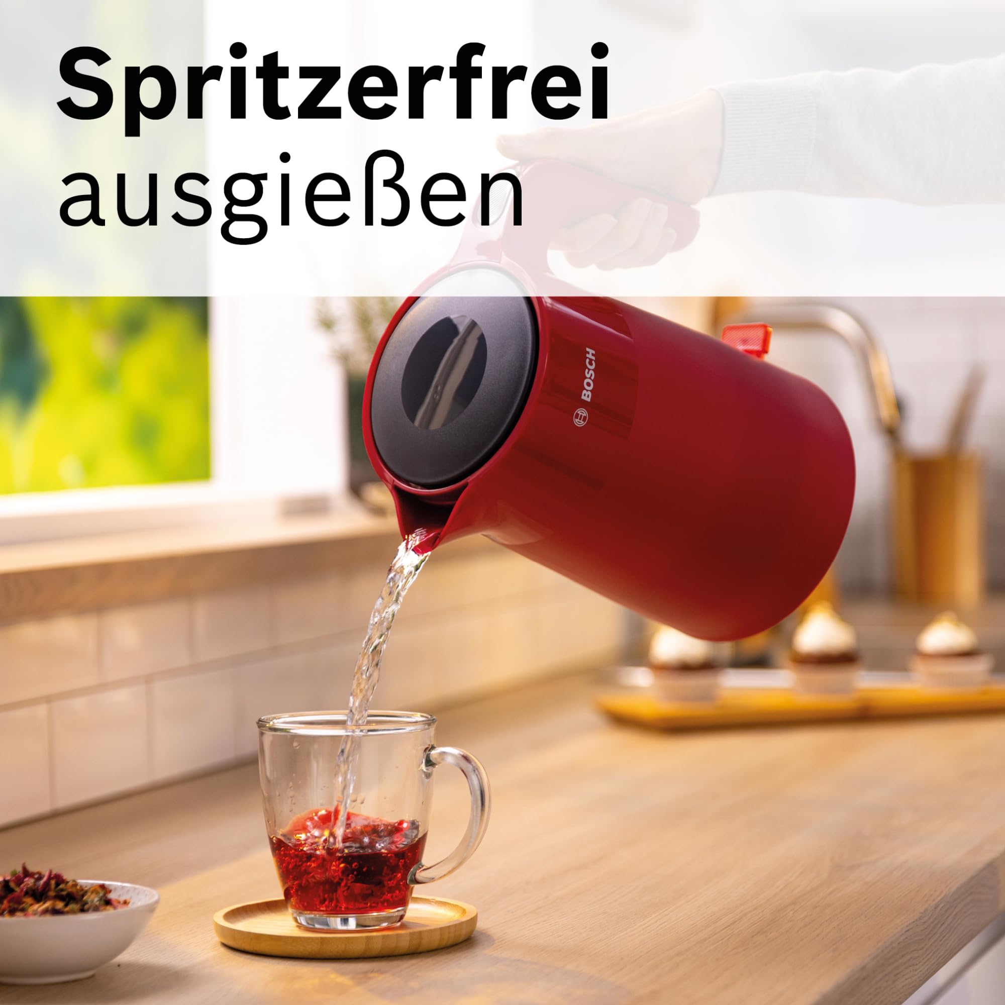 Bosch kabelloser Wasserkocher MyMoment TWK2M164, Abschaltautomatik, Überhitzungsschutz, Tassenanzeige, entnehmbarer Kalkfilter, Trockengehschutz, Dampfstopp-Automatik, 1,7 L, 2400 W, Rot matt