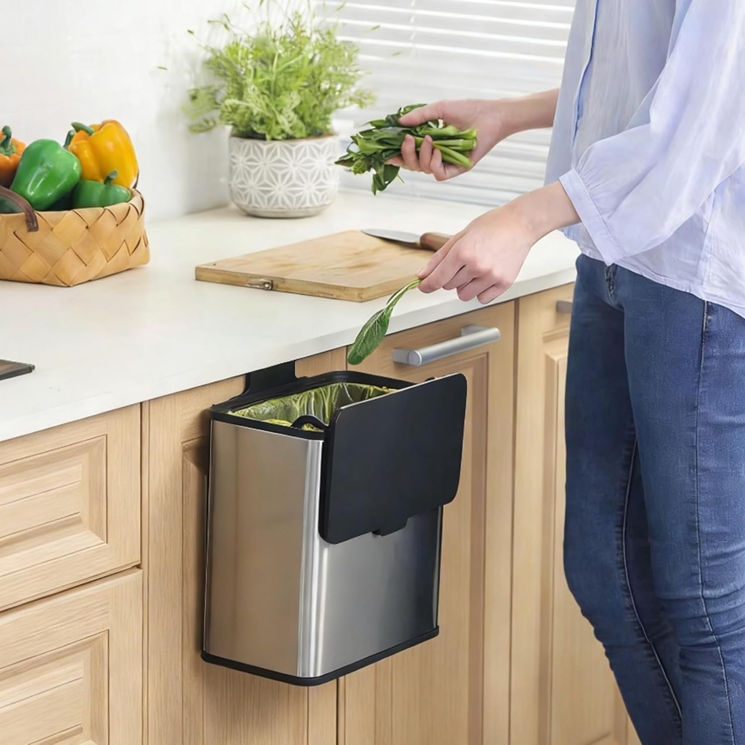 Under Counter Waste Bin, 1.9 Gallon Metal Small Trash Can for Cabinet Door, Hanging Space-Saving Garbage Can with Lid for Kitchen, Bathroom, RV, Office, Silver