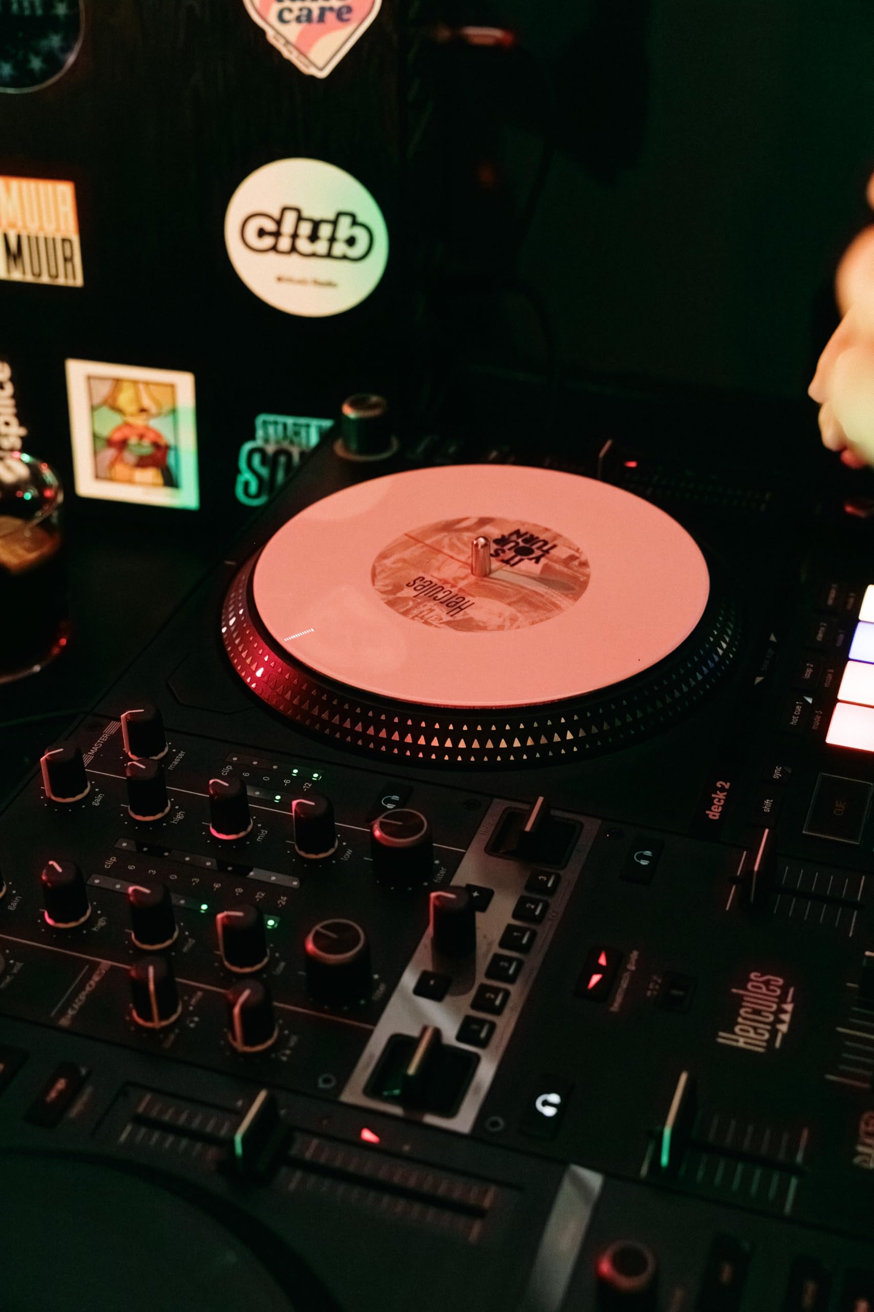 Hercules DJControl Inpulse T7 Konsola DJ 2 piatti motorizzati Replica vinile Serato DJ Lite DJUCED