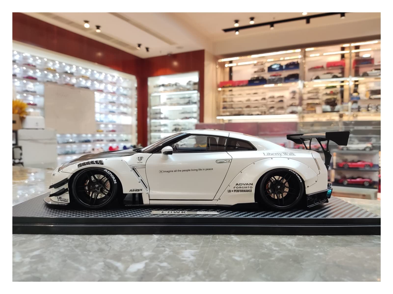 1/18 Scale Car Model Diecast For Nissan GTR R35 LB Widebody