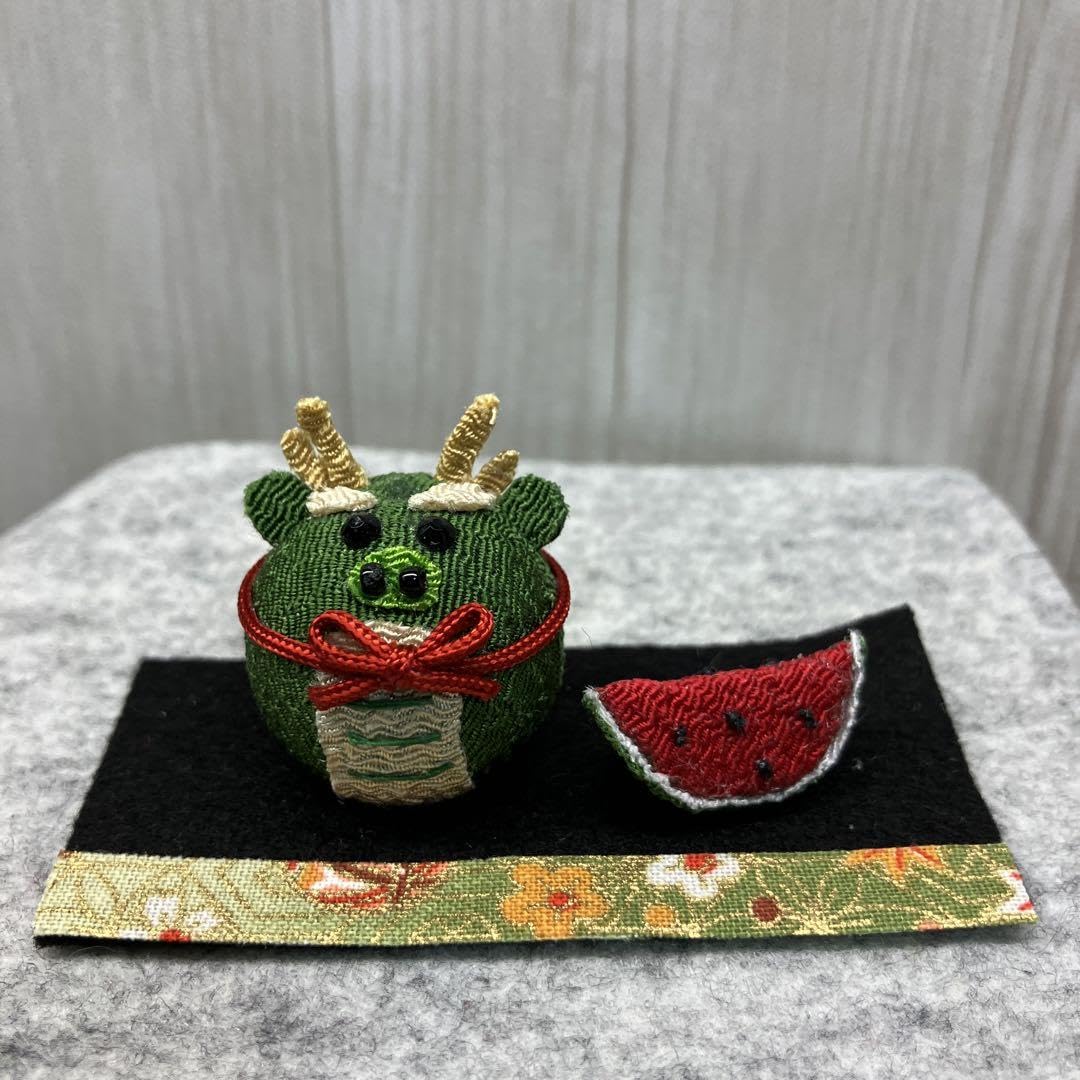 Amazon.co.jp: ちりめん細工 辰 干支 スイカ 夏の飾り ハンドメイド