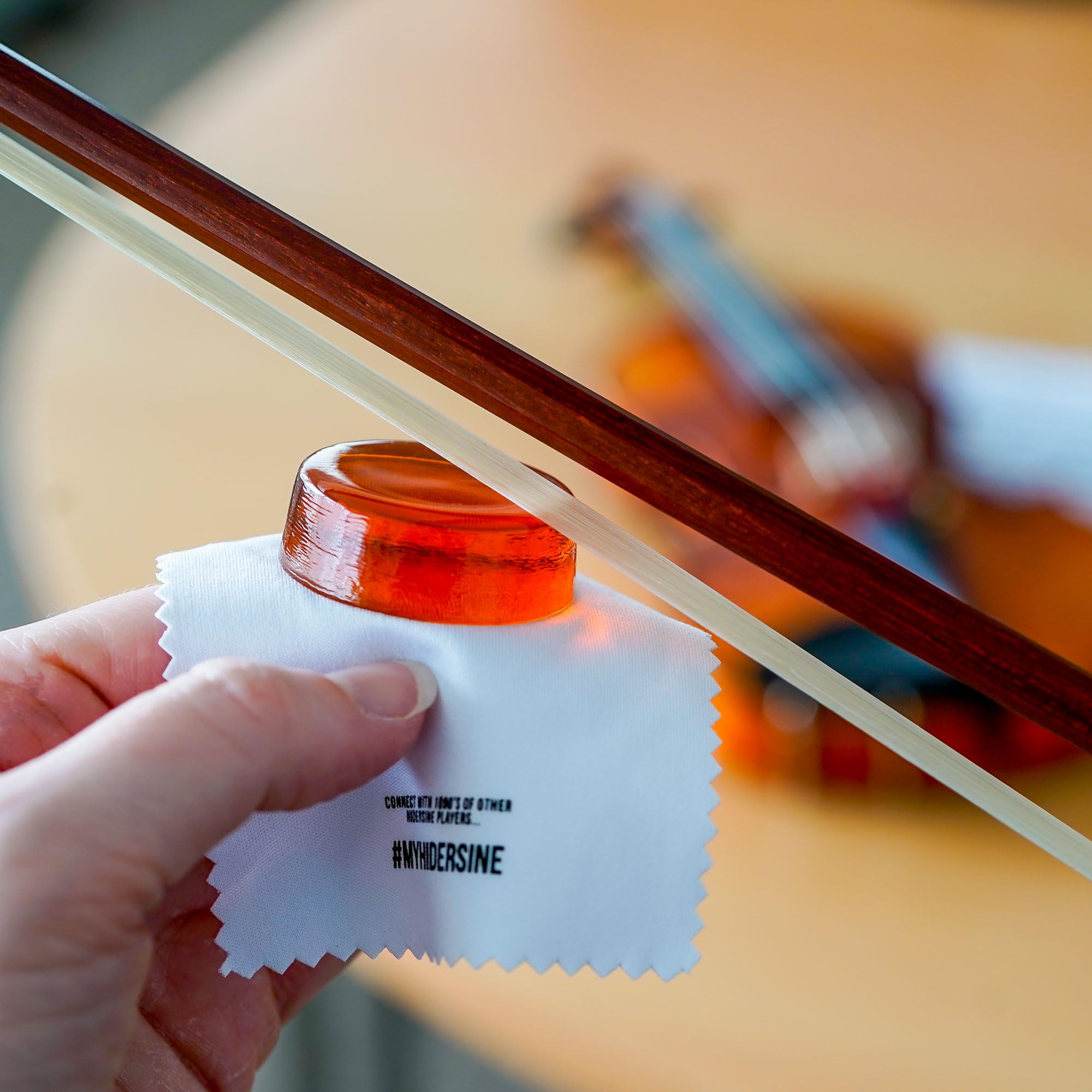 Hidersine 3VS Series Premium Violin Rosin. Slim Pack for easy transport and storage. Resin for Violin bows. Handmade in the UK - Image 4