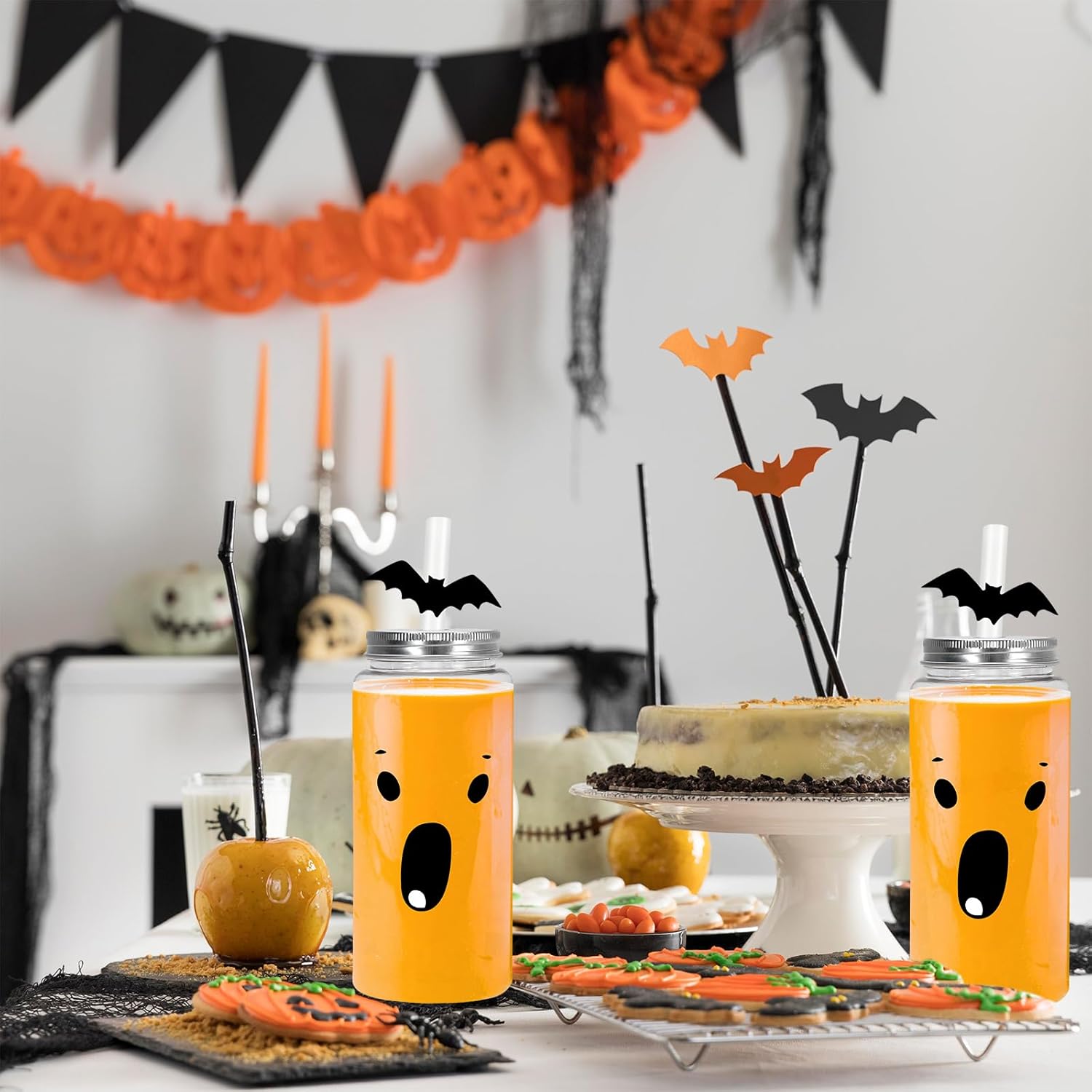 JarThenaAMCS 20 Pcs Halloween Plastic Cups with Lids and Straws Bat Ghost Drinking Cups Bulk for Hot Cold Beverage Holiday Birthday Party Decorations, 14 Oz