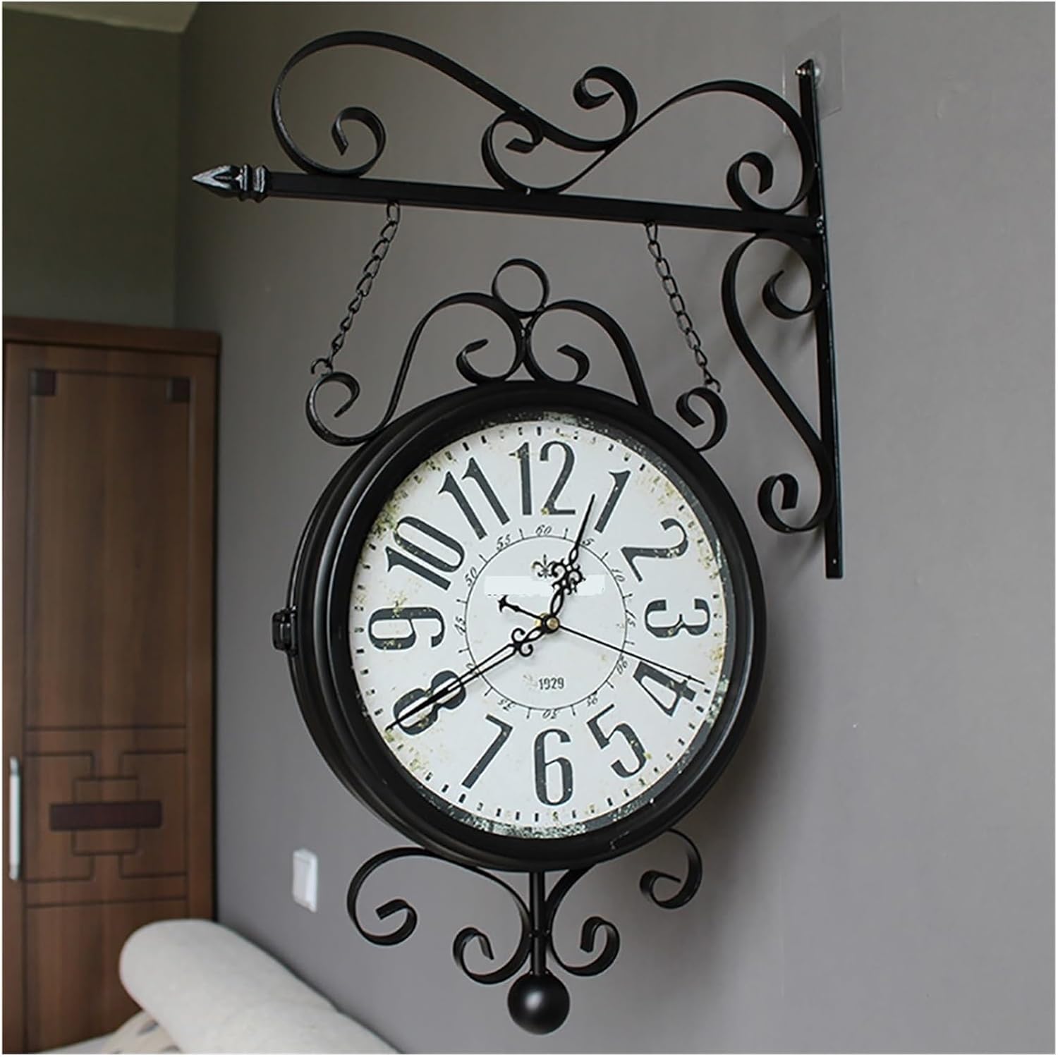 Double Sided Clock Vintage Double Sided Wall Clock Black Mute Wall Mounted Clock for Outdoor Garden Wall Clock Interior Decoration Pendant Clock