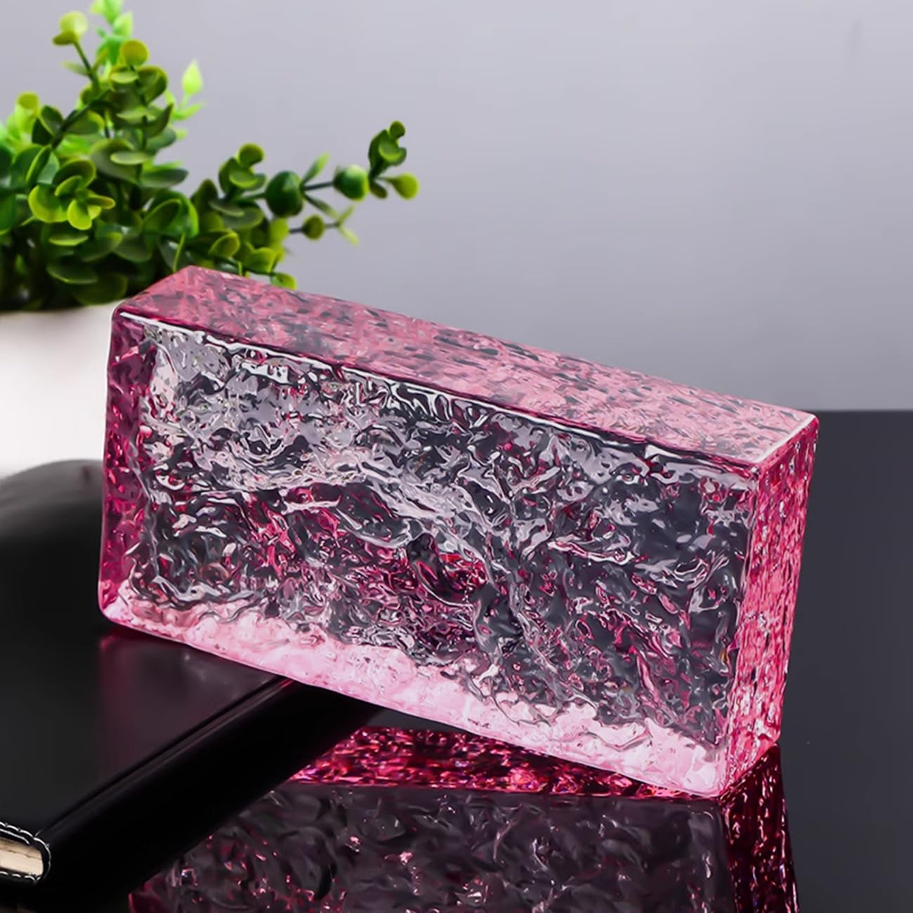 Yutianli Pink Transparent Ice Crystal Patterned Glass Blocks Wall Decor Solid Rectangular Glass Bricks Used as Partition Walls Accent Wall