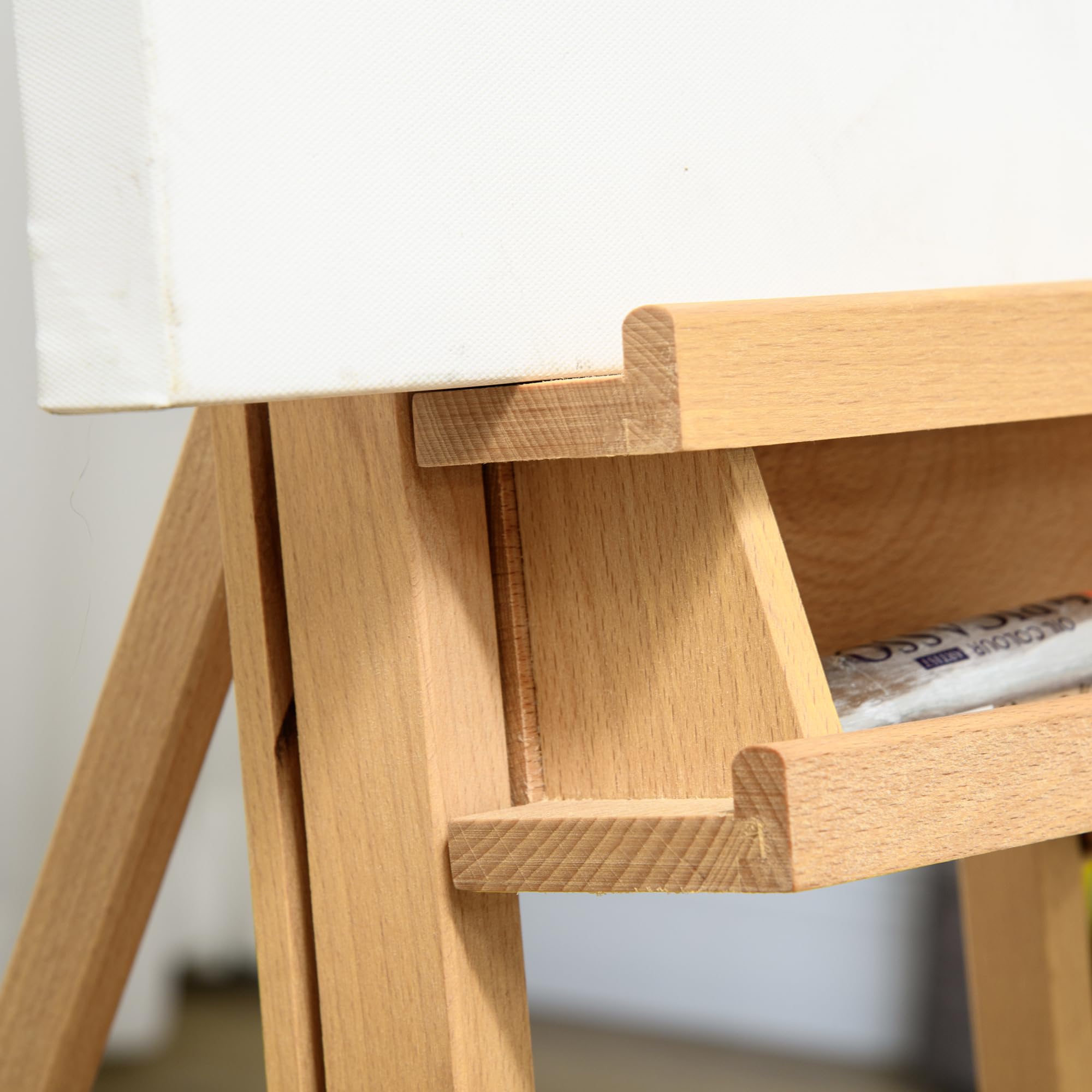 Vinsetto Chevalet d'artiste pliant sur roulettes en bois de hêtre pour toiles jusqu'à 118 cm, hauteur réglable, inclinaison réglable de 90° max. avec porte-pinceau en bois naturel