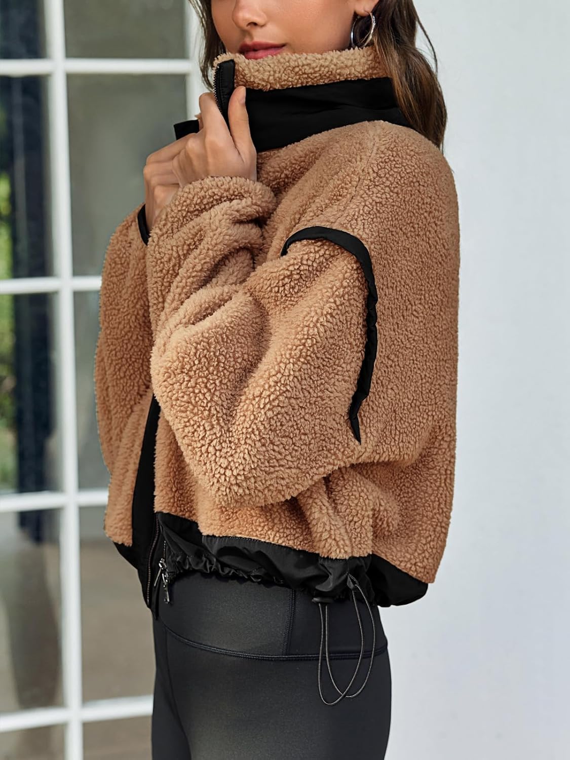 Tankaneo Womens Cropped Zip Up Fleece Jacket Stand Collar Fuzzy Sherpa Coat Winter Color Block Teddy Outerwear