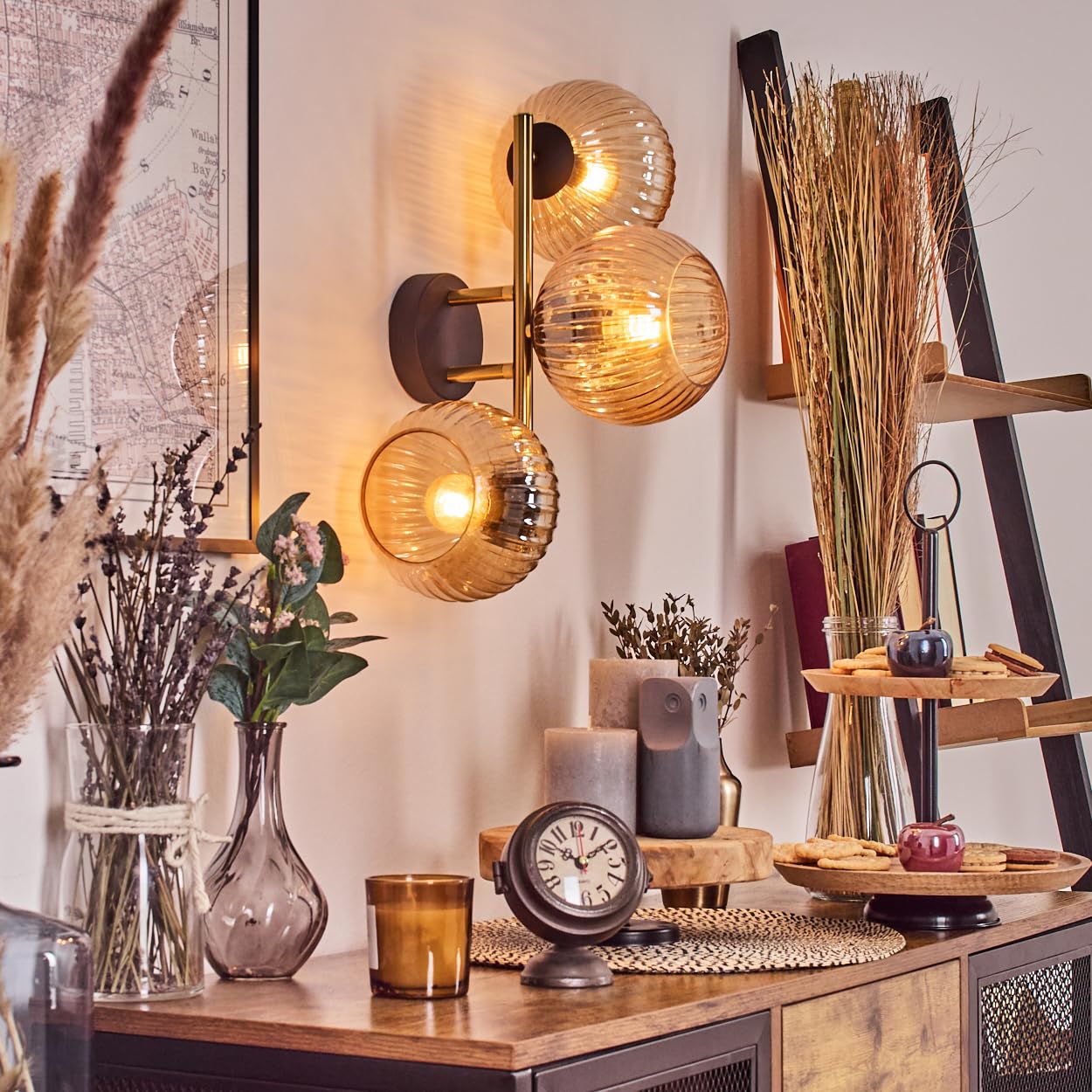 HOFSTEIN Wandleuchte Koyoto, Wandlampe aus Metall/Riffelglas in Schwarz/Gold/Bernstein, Leuchte im Retro/Vintage-Design (Schirme Ø 15 cm), E14, Wohnzimmer, Schlafzimmer, Küche, Flur, Treppenhaus