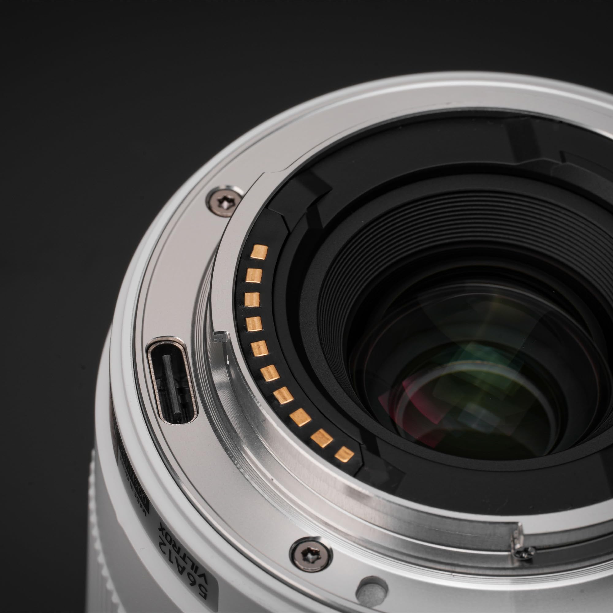 Viltrox 20mm F2.8 White FEマウント ほぼ新品 VILTROX 20mm f2.8 FE Lens for Sony e Mount, White Limited Edition