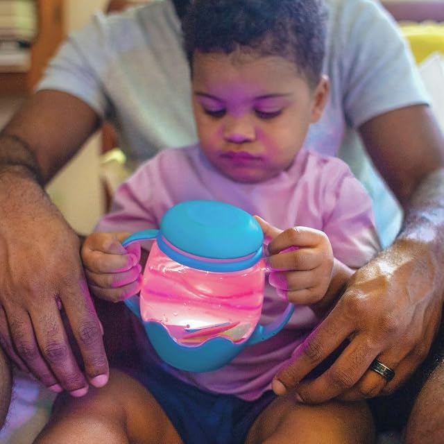 Foto 3 de 4 de Glo Pals Mini tarro sensorial azul para niños Activado por agua Mangos fáciles de agarrar Tapa bloqueable…