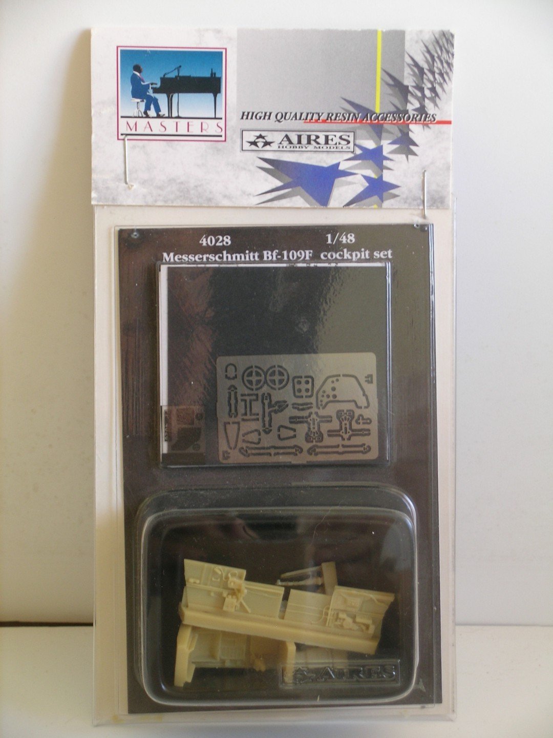 Aires Details---1/48 Scale Resin Detail Cockpit Set for the German WW II Bf 109F Aircraft