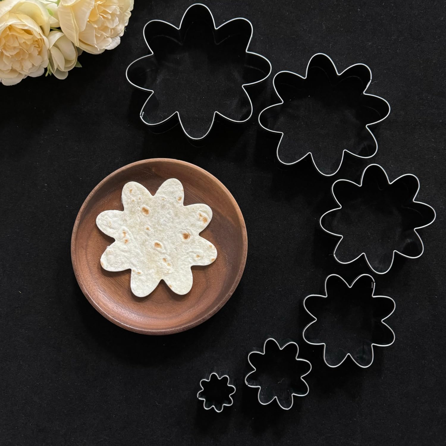 Juego de 6 cortadores de galletas de margaritas, 10,16 cm, 8,92 cm, 7,62 cm, 6,35 cm, 4,62 cm, 2,54 cm, aptos para lavavajillas, cortadores de galletas con flores para hornear