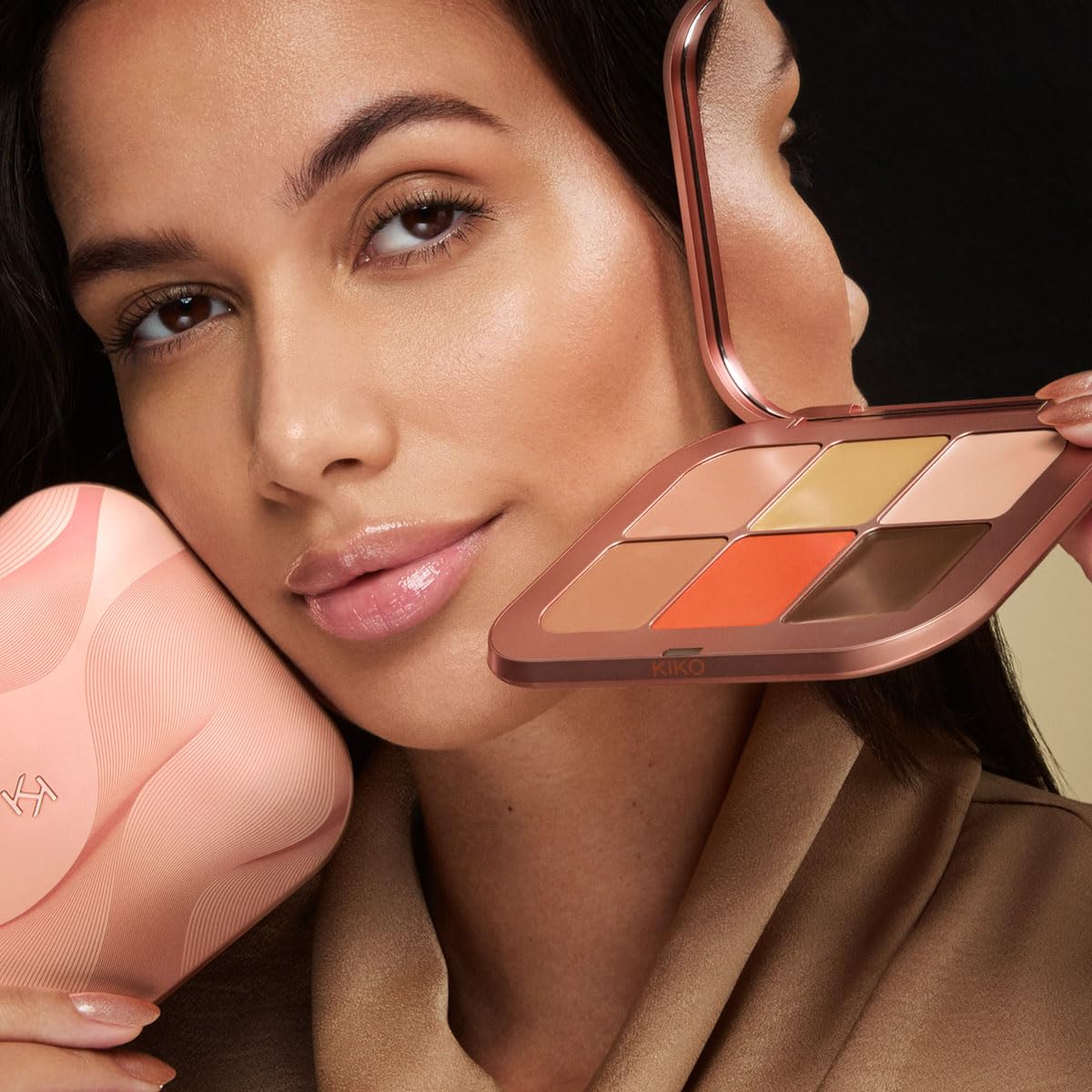 KIKO Milano Golden Oasis All Over Face Palette 02, Palette Pour Le Visage Avec Correcteur, Fond De Teint, Poudre Bronzante Et Blush