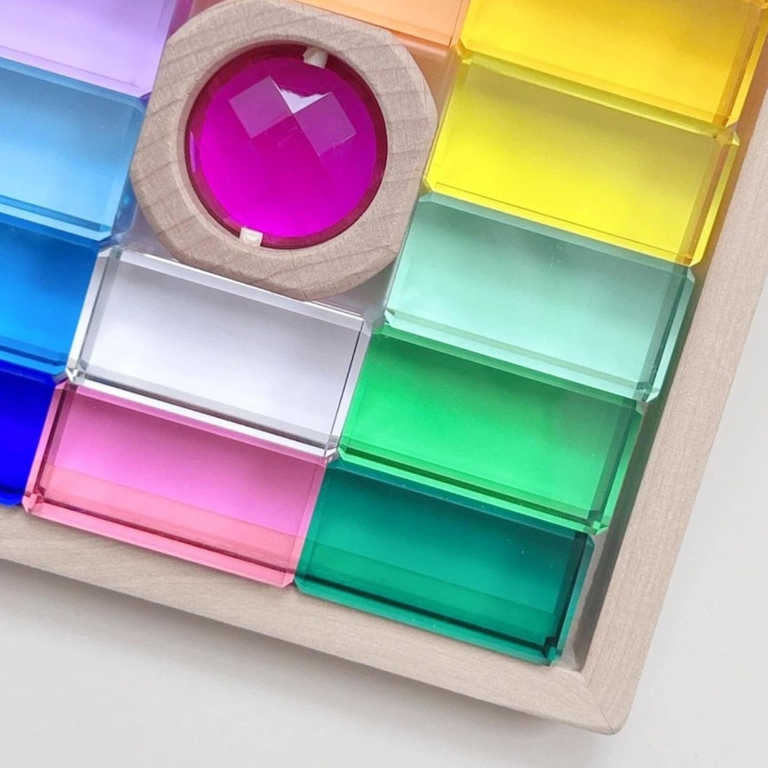 レインボーアクリル積み木。お子様向けの楽しいレインボーアクリルキューブ。