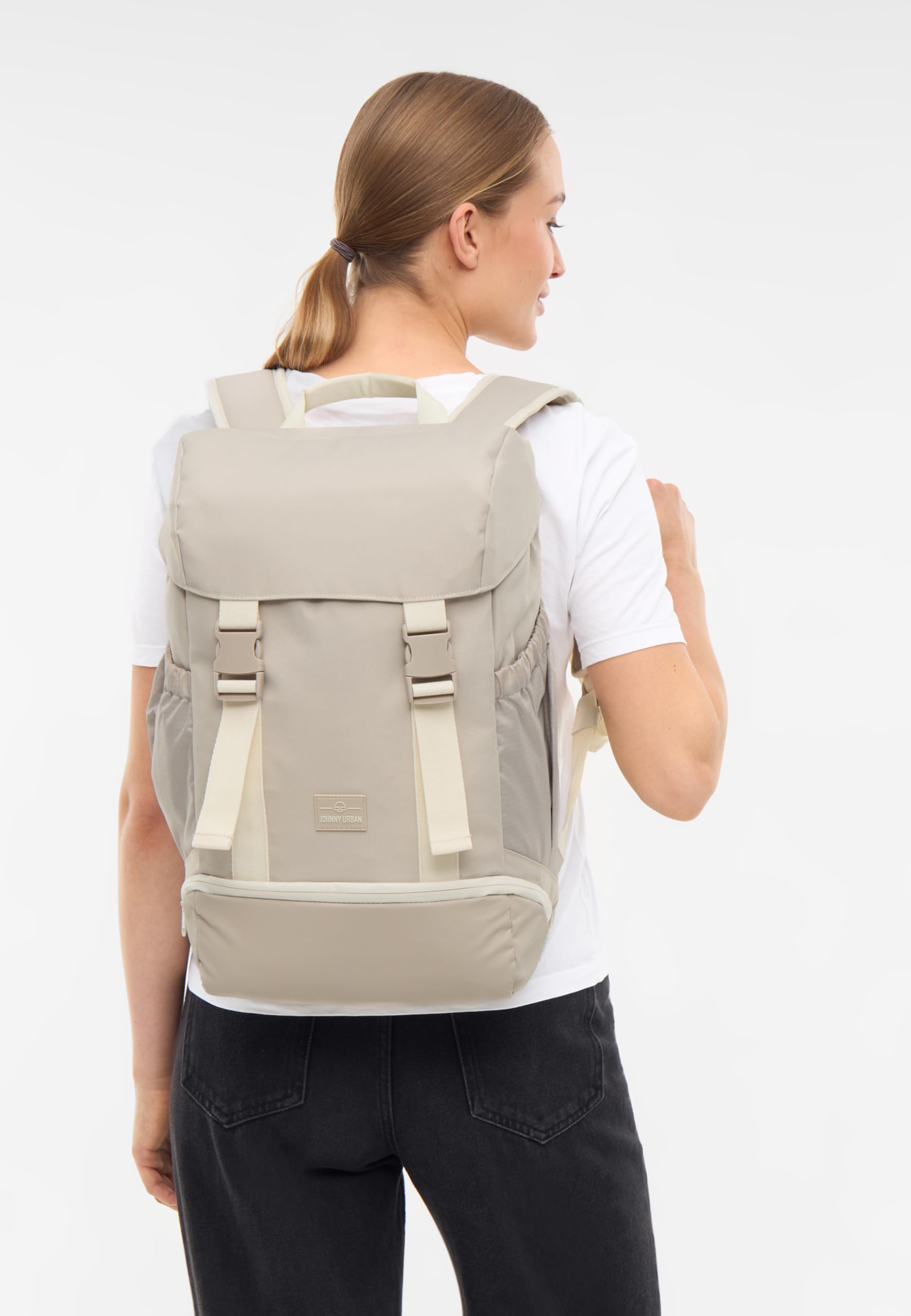 Johnny Urban Mochila Mujeres y Hombres Beige - Nico - Daypack con Compartimento para Portátil de 16 Pulgadas - Mochila de 17 Litros para Trabajo, Escuela, Universidad, Viajes - Repelente al Agua