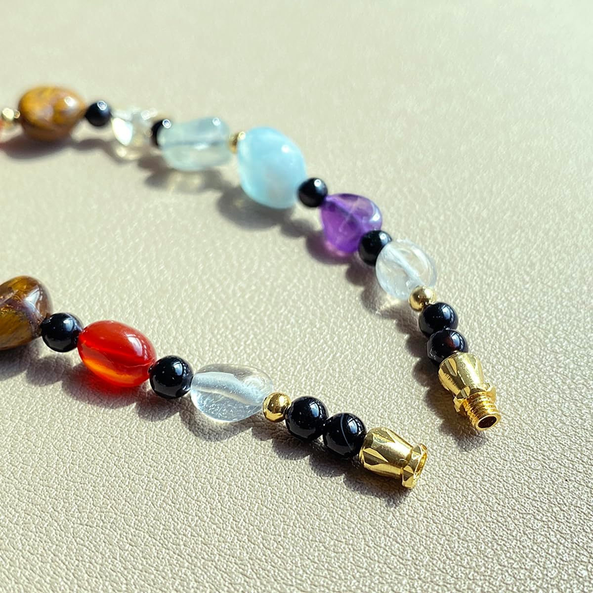 Jewever Real Reiki 7 Chakra Black Agate Beaded Necklace Irregular Tumbled Chips Colorful Healing Crystals Jewelry Yoga Meditation Balance Gifts Necklaces for Women - Image 6