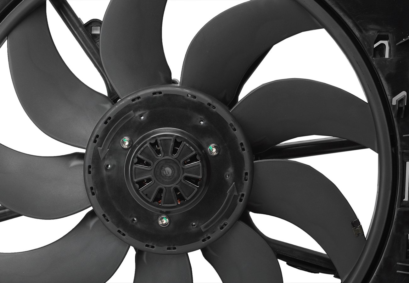 Amazon.com: TOPAZ 17428509743 Radiator Cooling Fan Assembly  