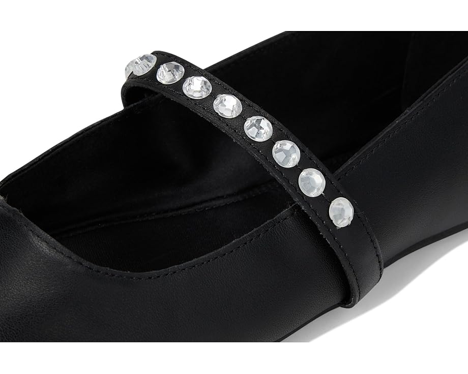 MIA MLE-Karolin - Right View